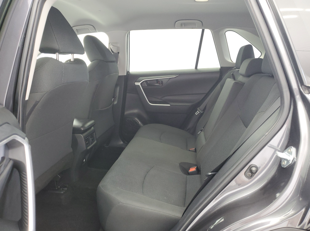 RAV4 05 (3).png
