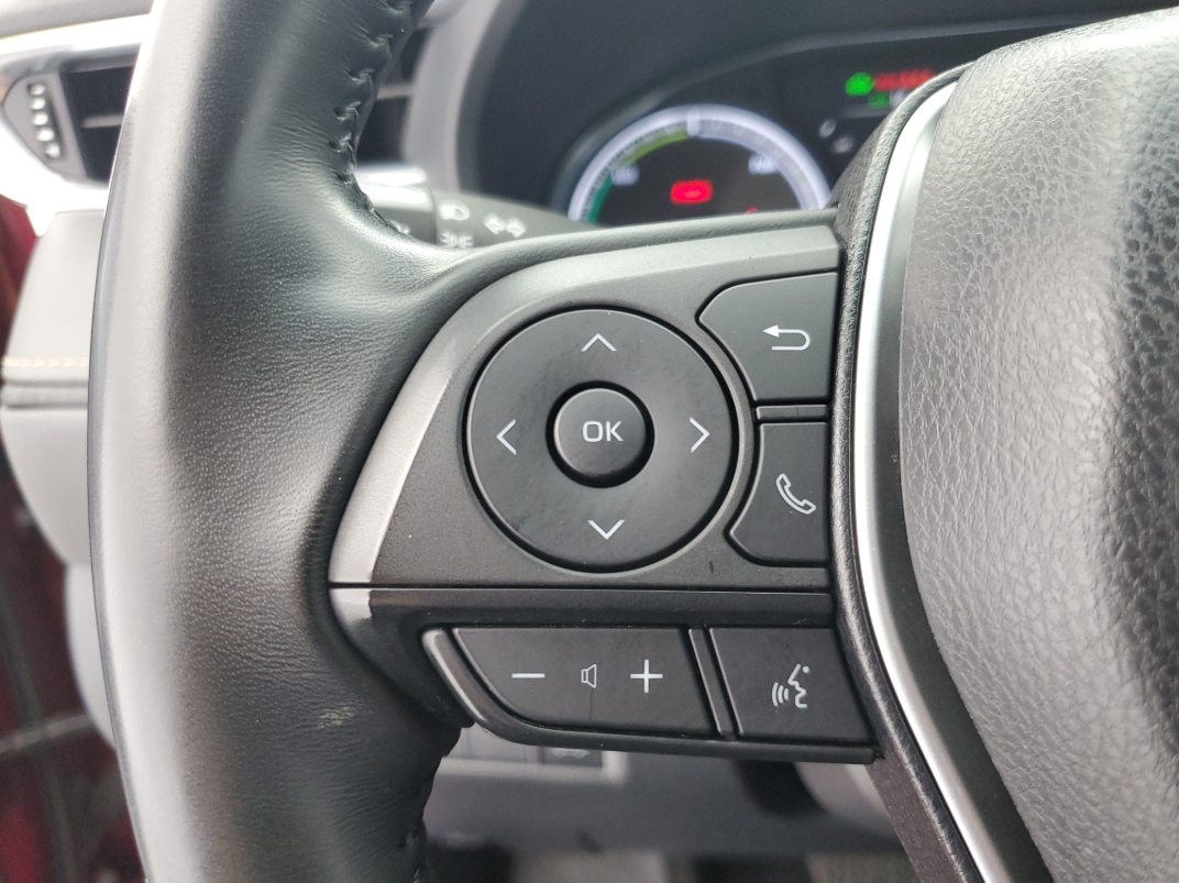 2024 Toyota Venza LE (11).png