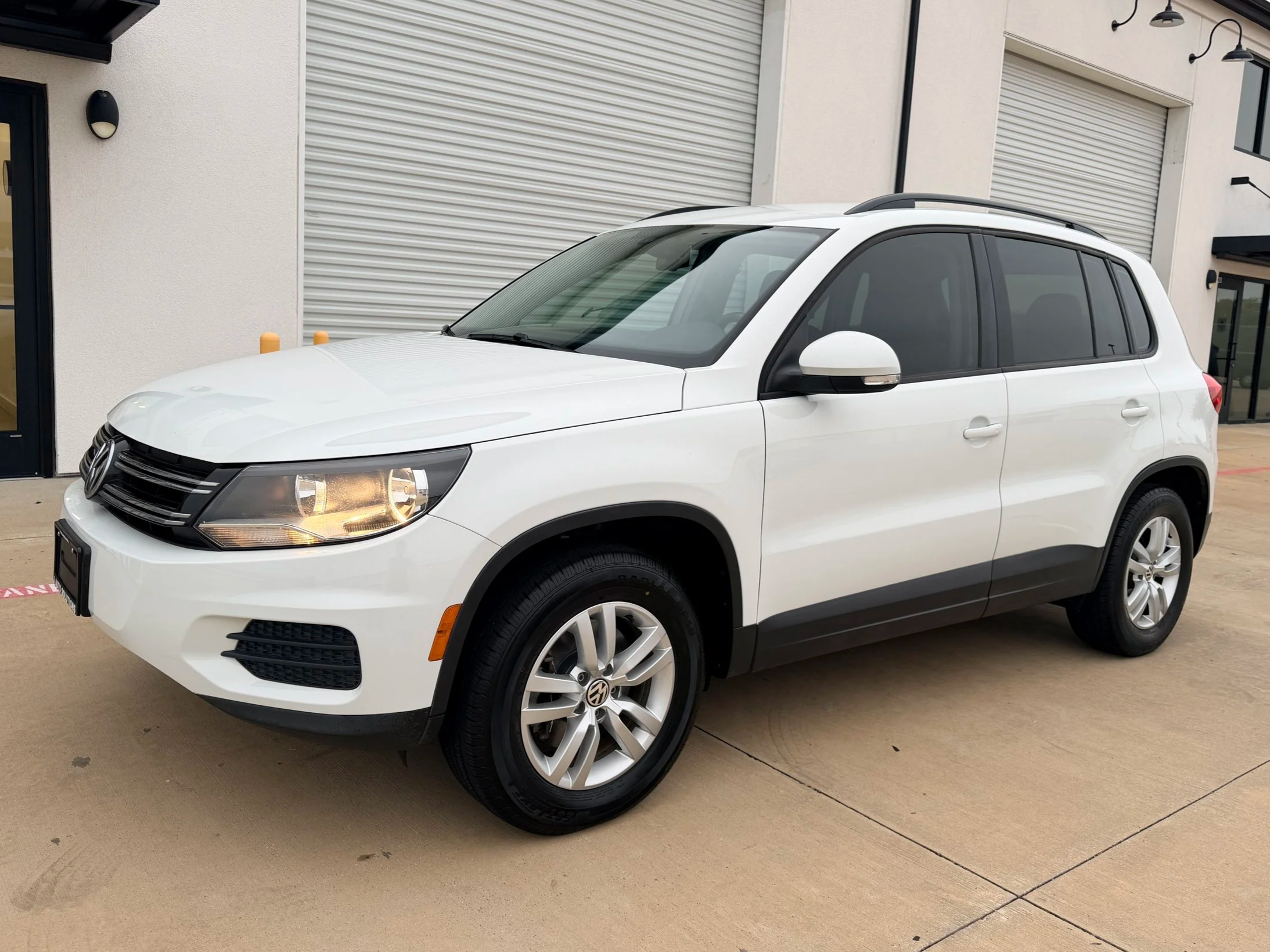 2016 Volkswagen Tiguan 2.0T S, 5-passenger Compact SUV [J142] 84,000マイル