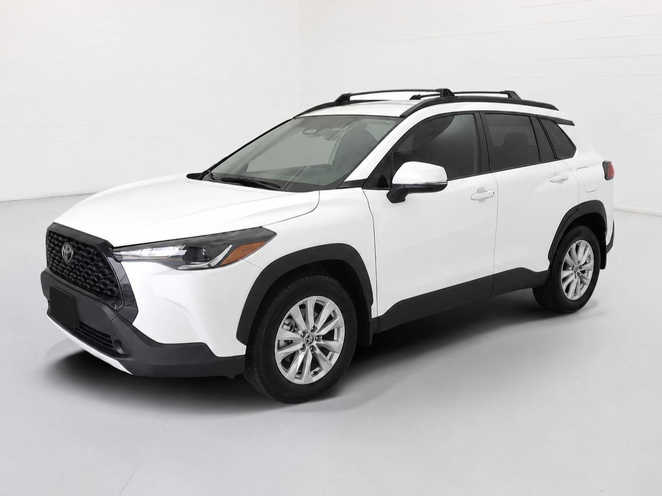 🟢 2024 Toyota Corolla Cross LE, 5 passengers SubCompact SUV [F174] 16,550マイル