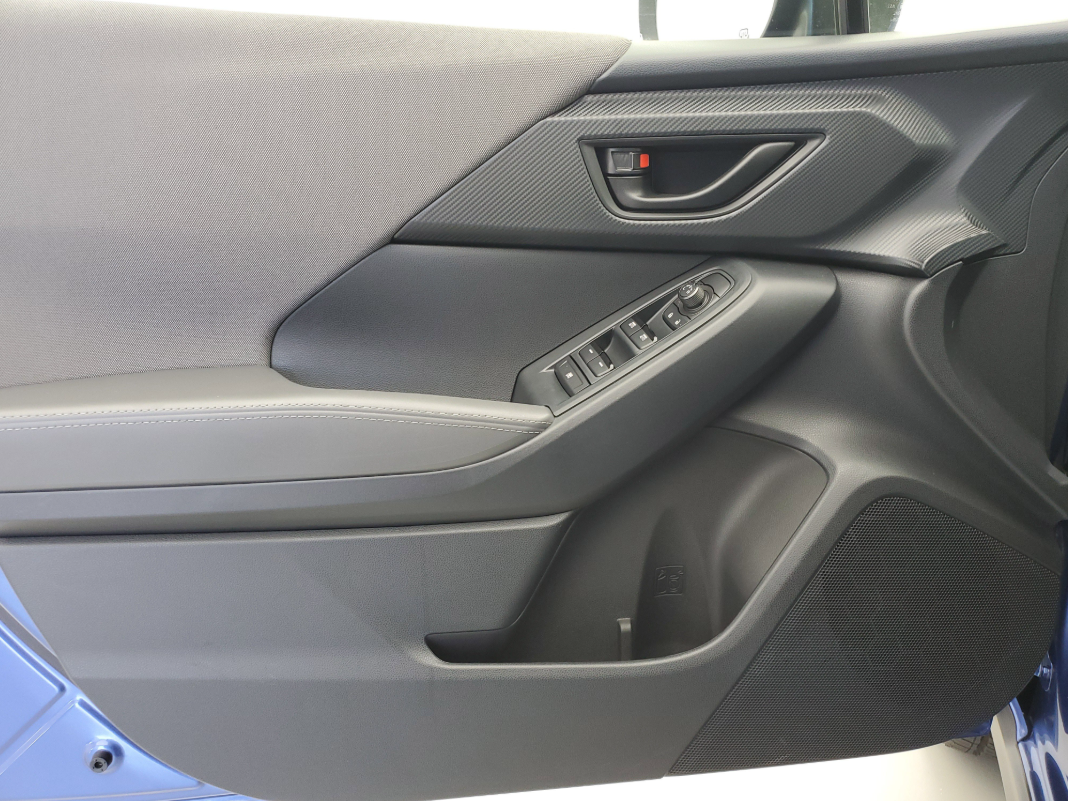 Crosstrek 07 (10).png
