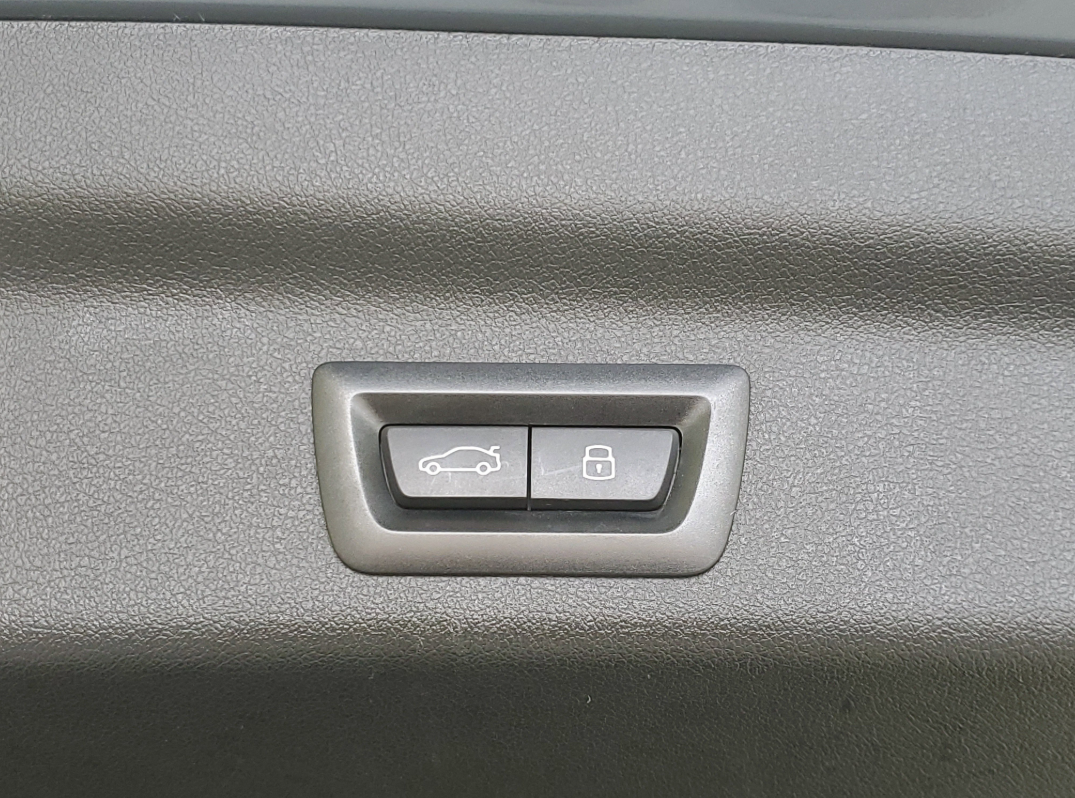 X1 04 (18).png