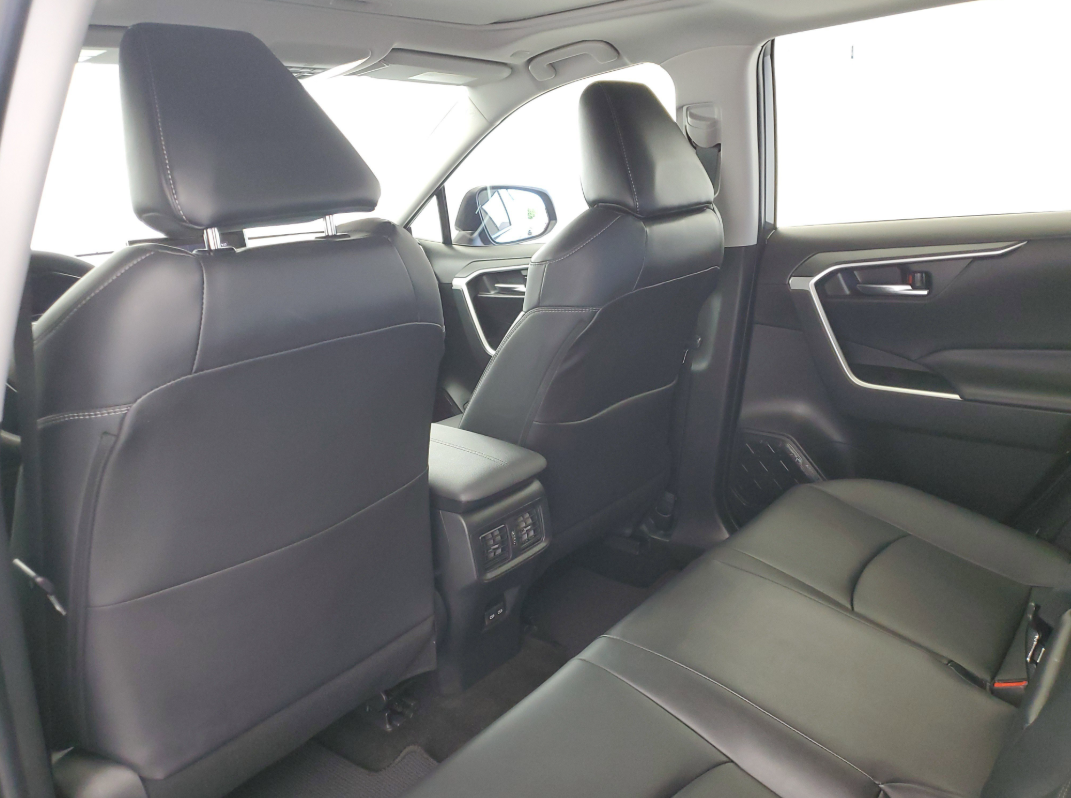 RAV4 07 (6).png
