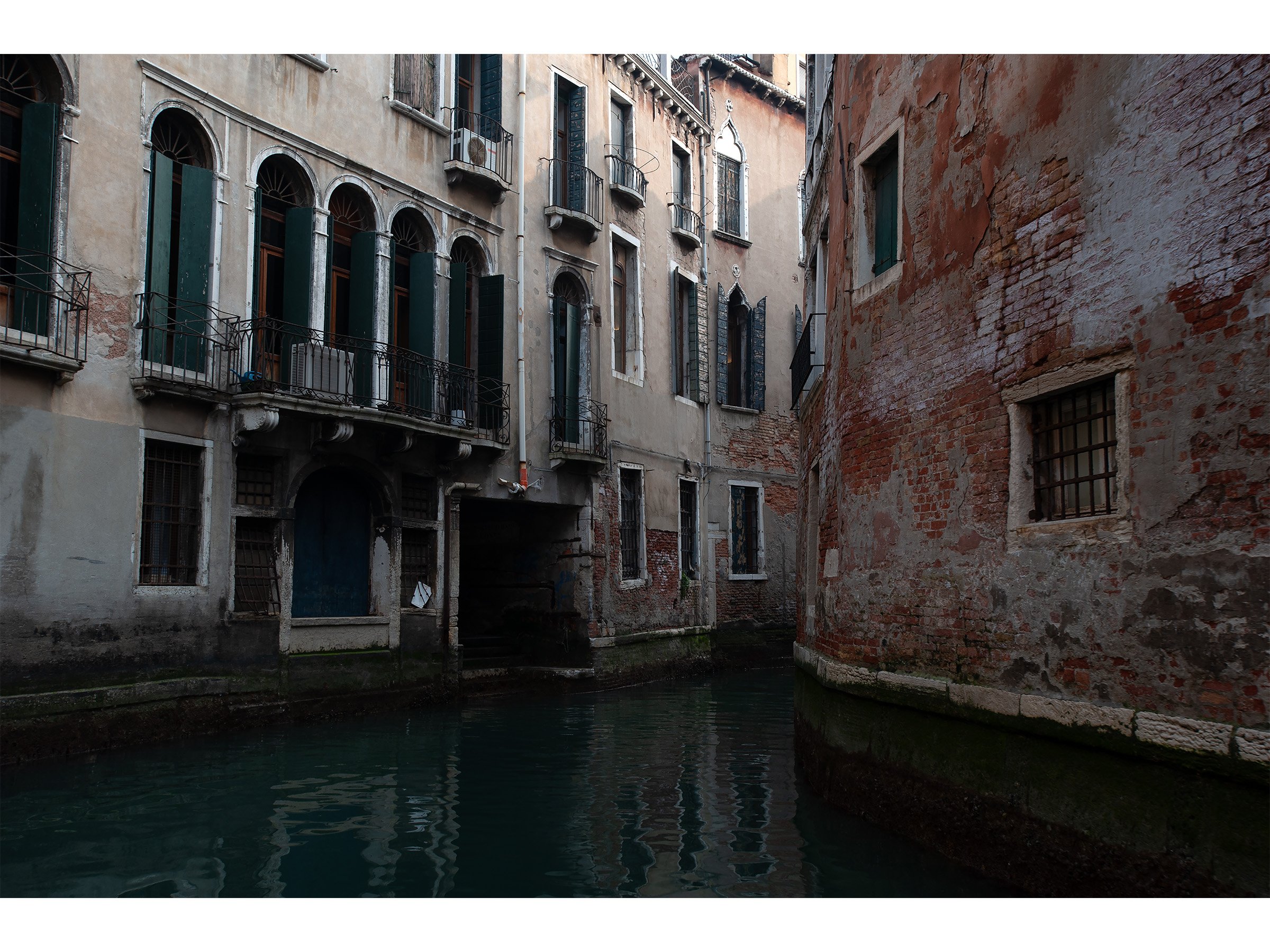 venice-canal-floating-city-print.jpg