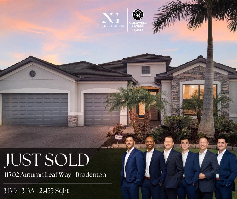 🎉JUST SOLD | 11502 Autumn Leaf Way - Bradenton

This stunning home in the gated community of Copperleaf is officially SOLD! 

From the triple-split floor plan to the extended screened lanai with saltwater pool and spa overlooking the water and conse