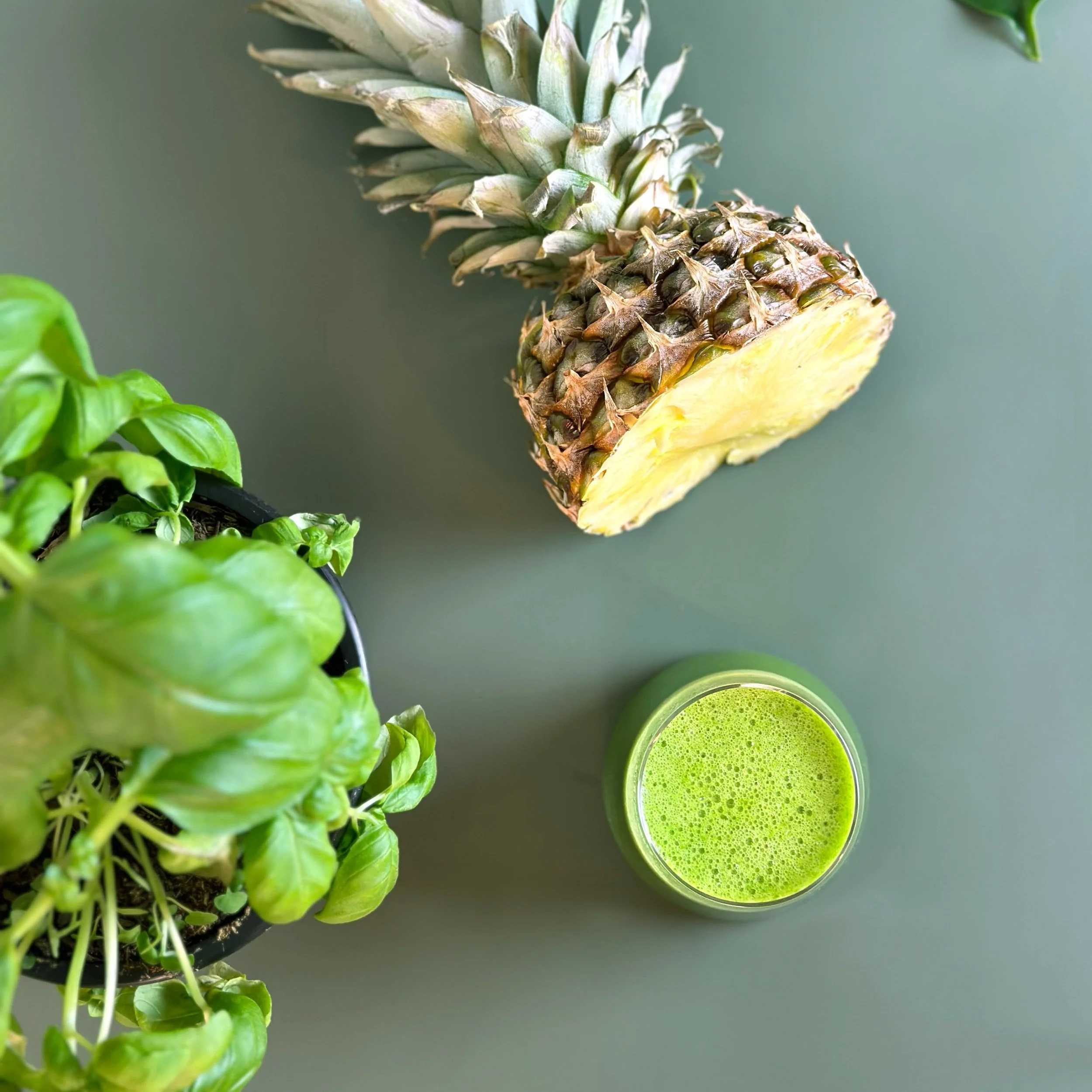 pineapple basil smash