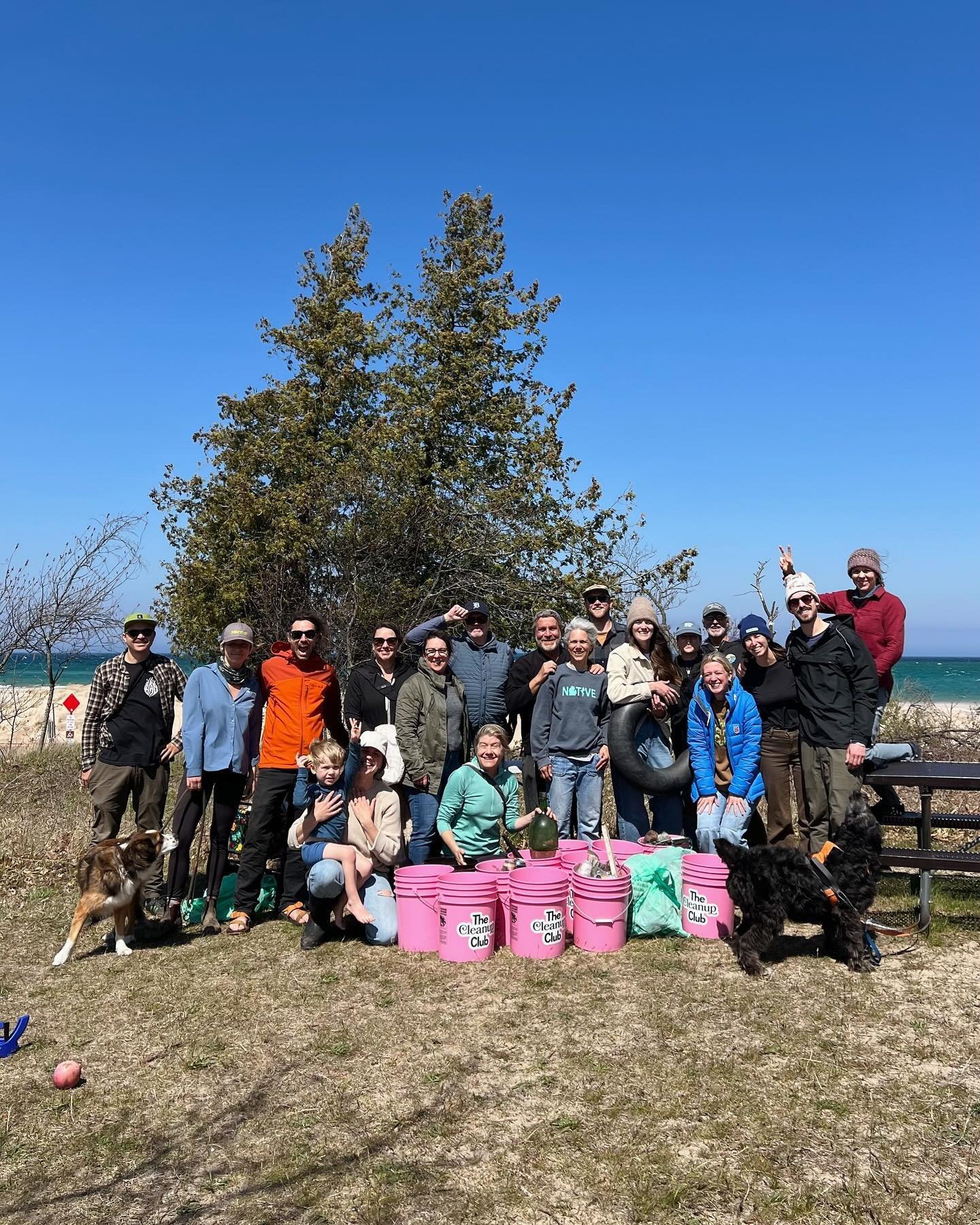 Thank you *so* much to everyone that came out this morning to cleanup Platte River Point amidst Sleeping Bear Dunes National Lakeshore!! 🌊🪣🧤

Together we cleaned up 3,152 pieces (!!!) of trash weighing 66.49 pounds in total including lots of food 