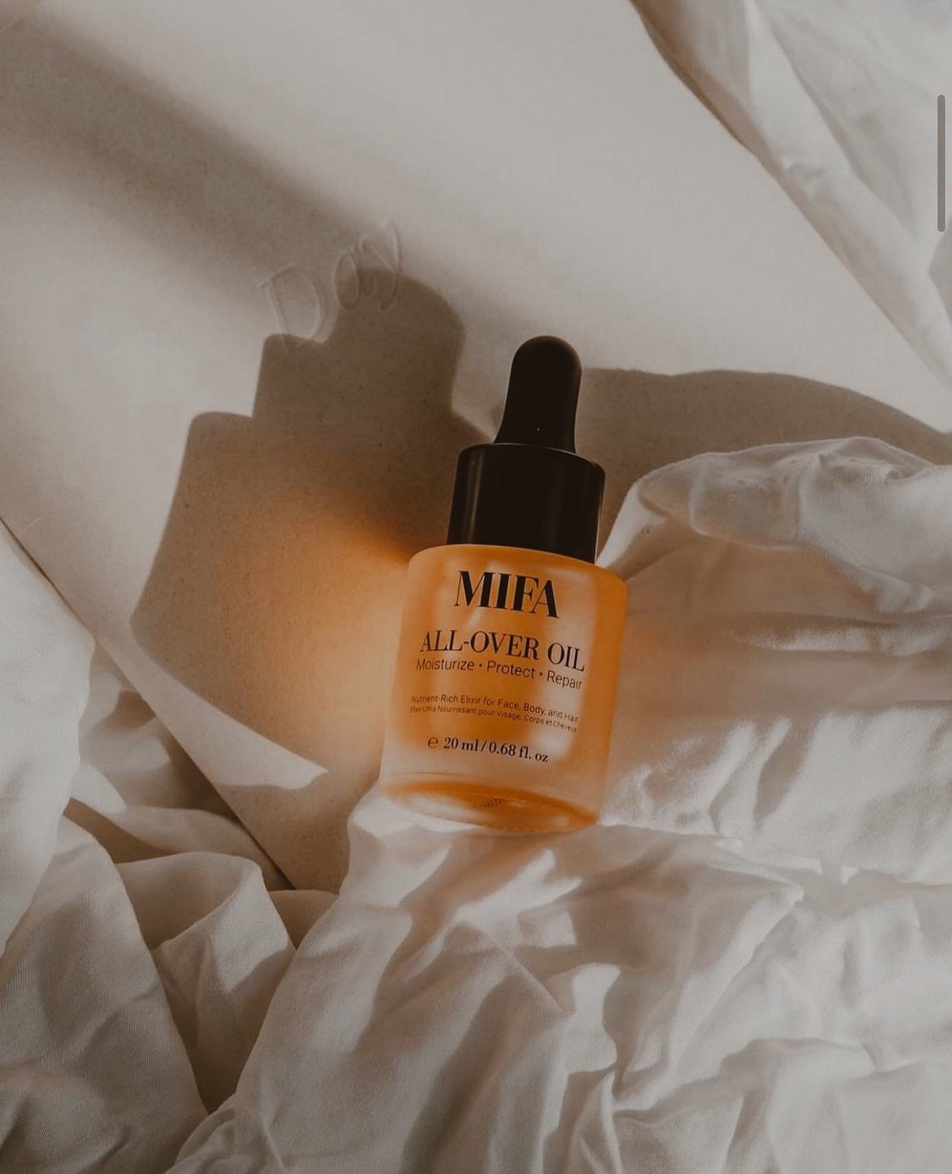 This one oil has replaced all of my other face, hair and body oils! I have very sensitive skin and it works beautifully&rdquo; &ndash; Emily, Mifa Customer

Seriously though, this is our holy grail oil for all over. We can&rsquo;t get enough 🤍

@mif