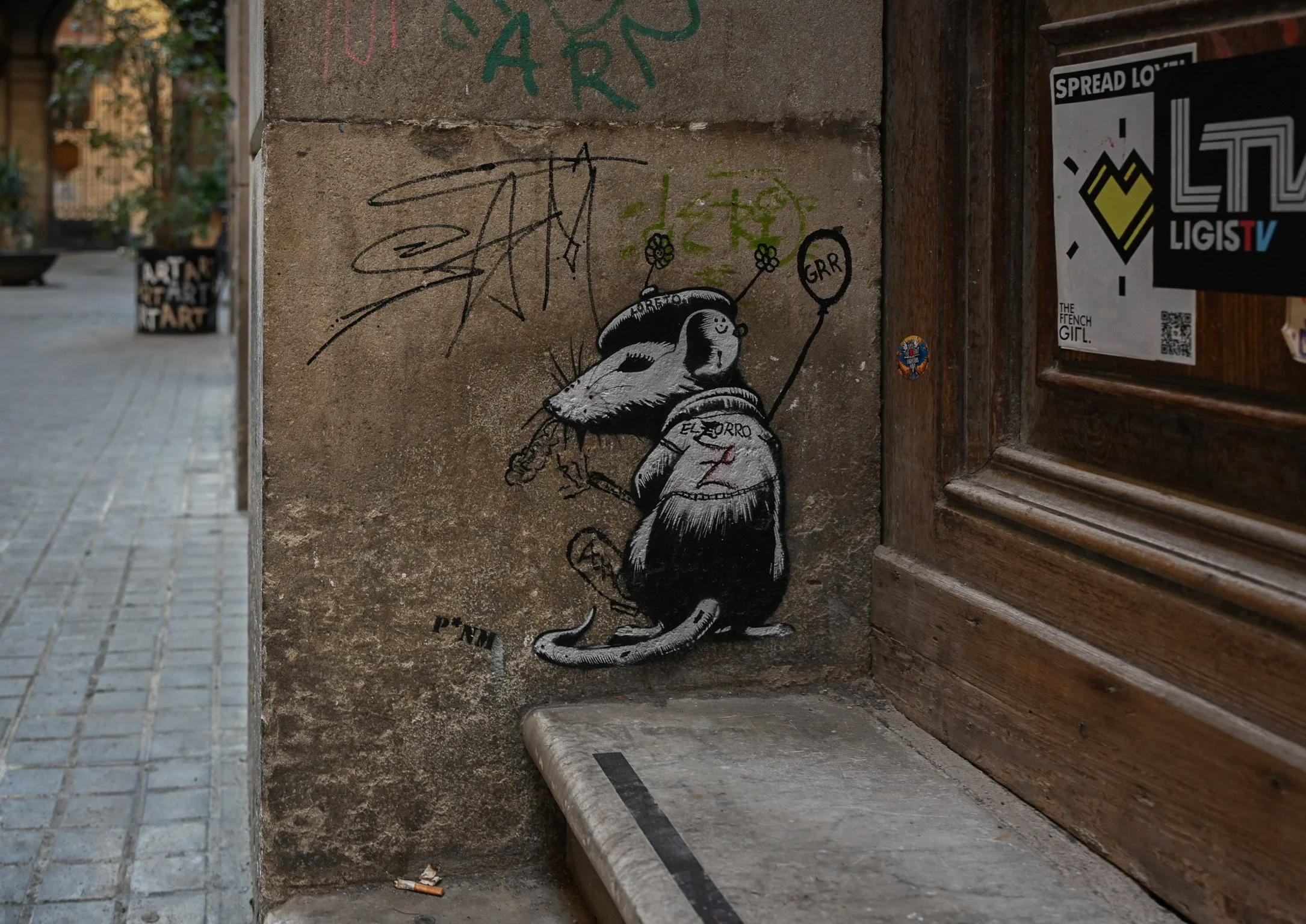 Street art in the Gothic quarter