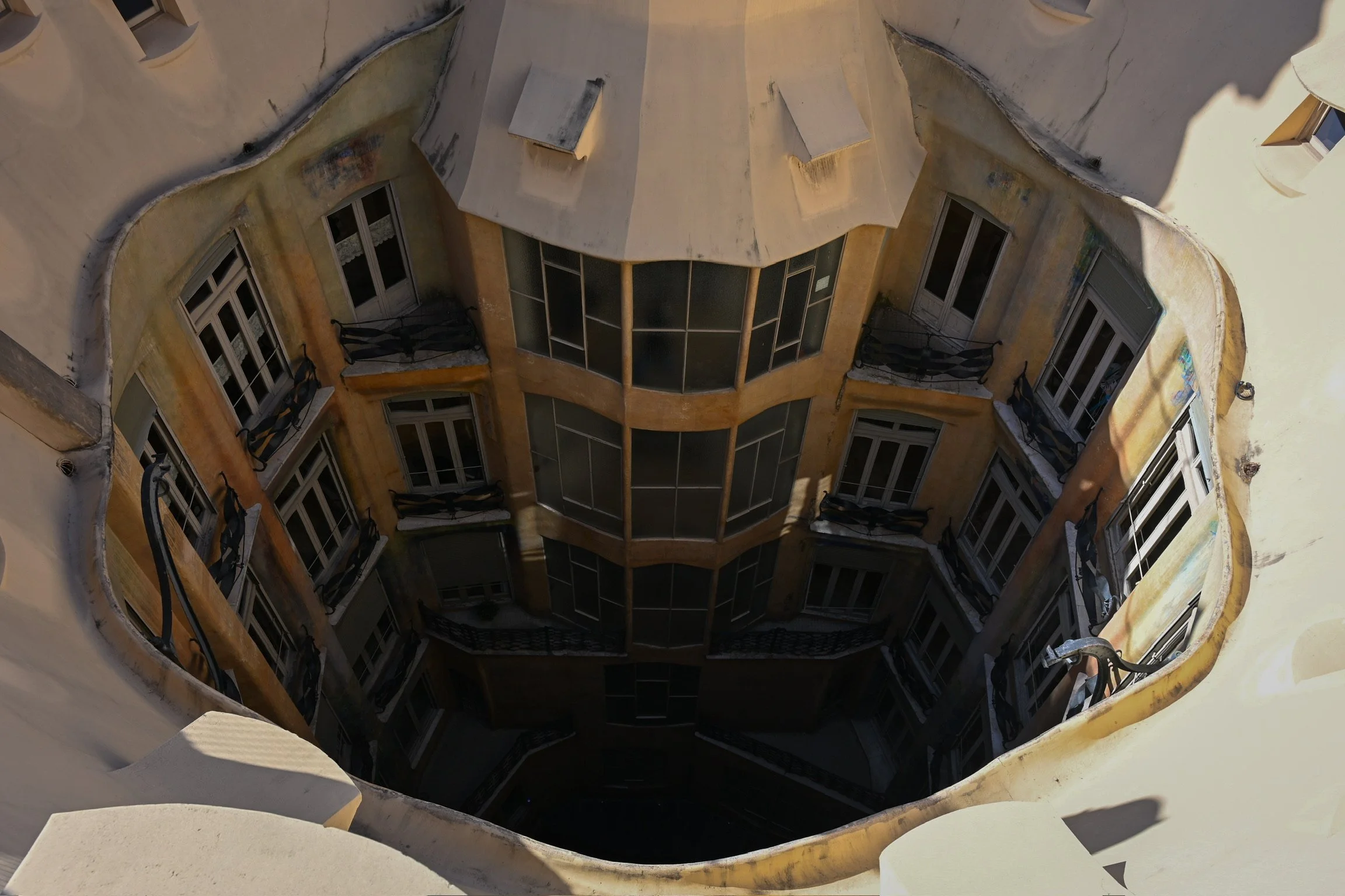 View down from the roof of Casa Milà