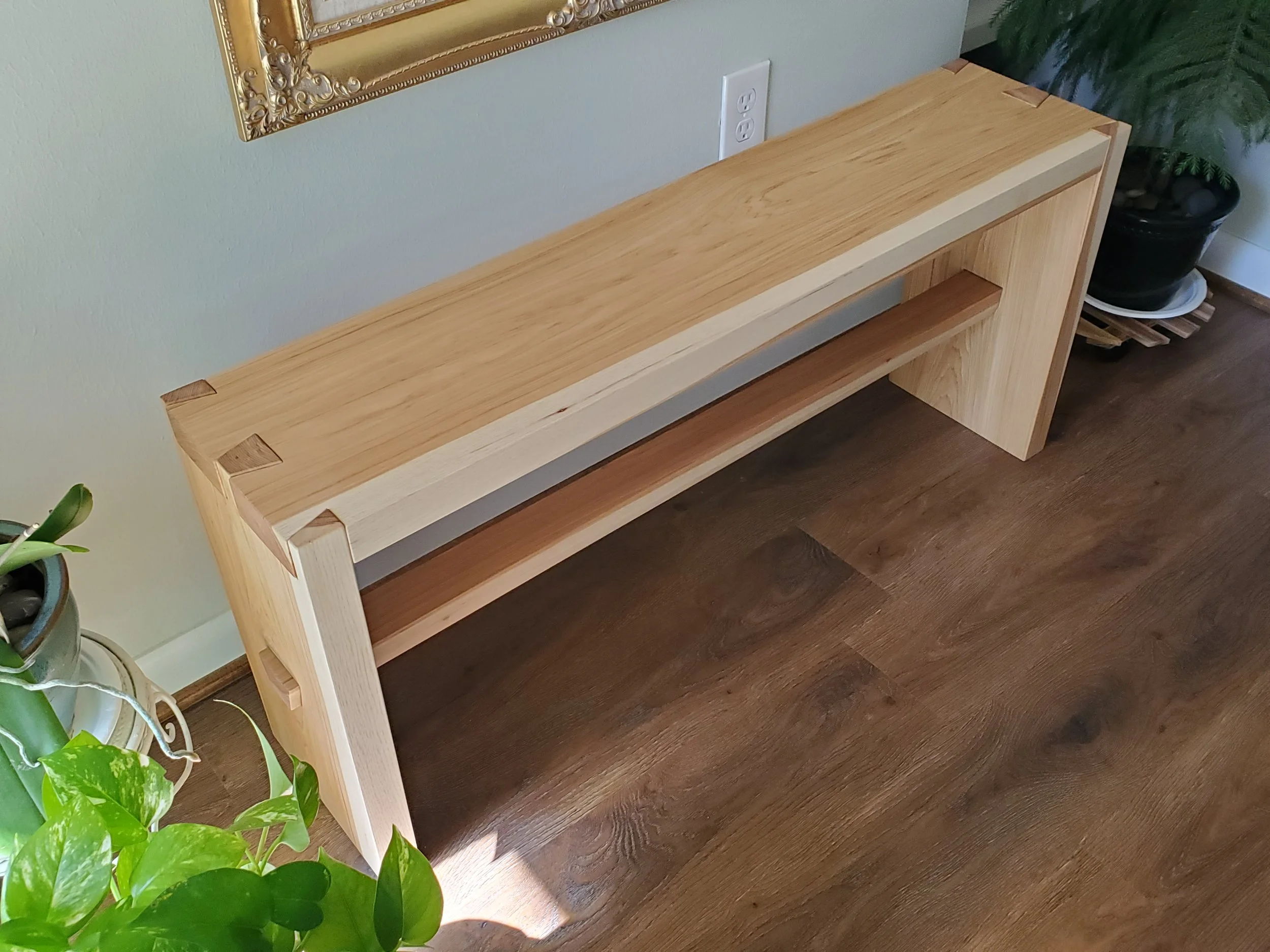 Dovetail Bench