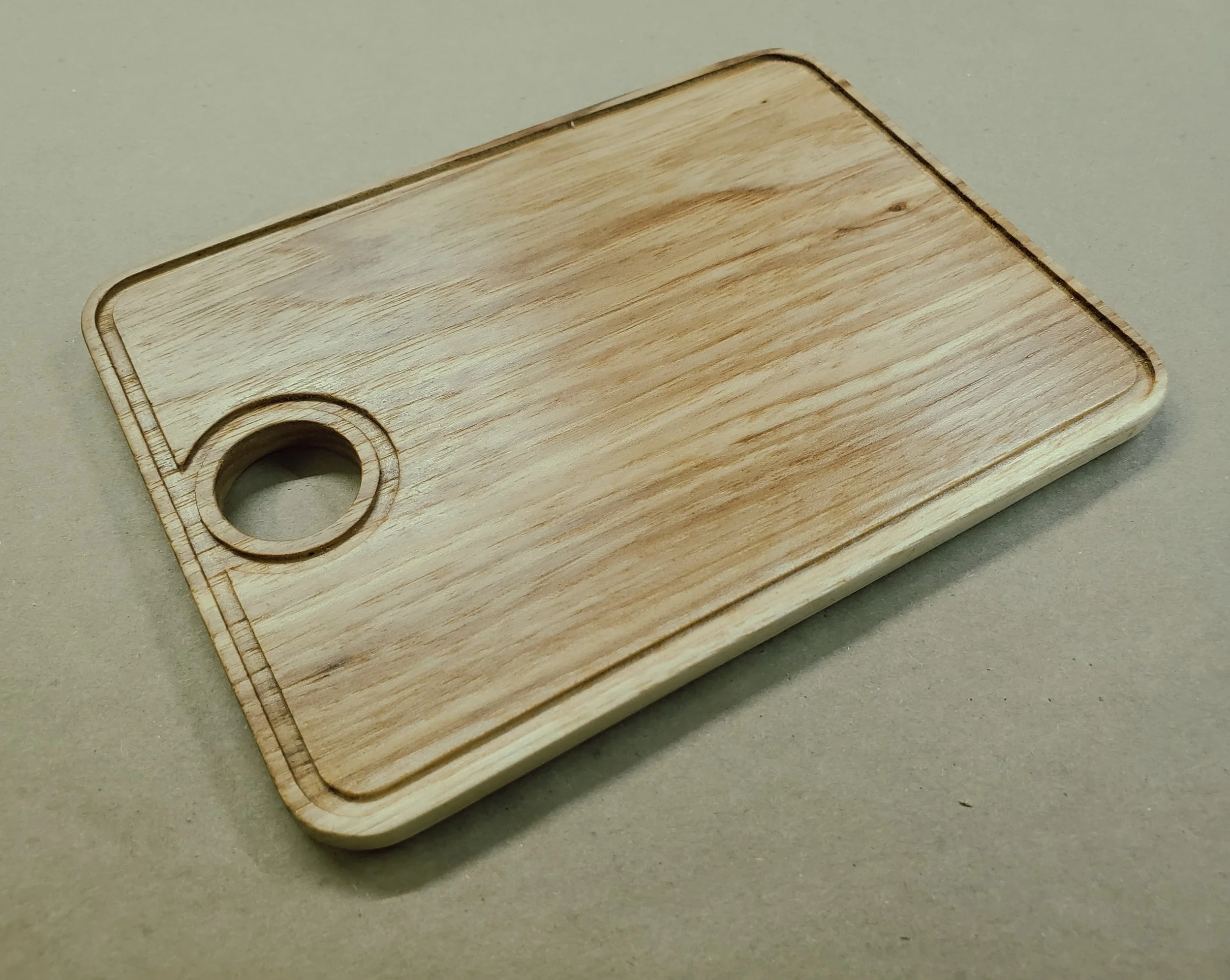 Large Cutting Board - 9" x 12"