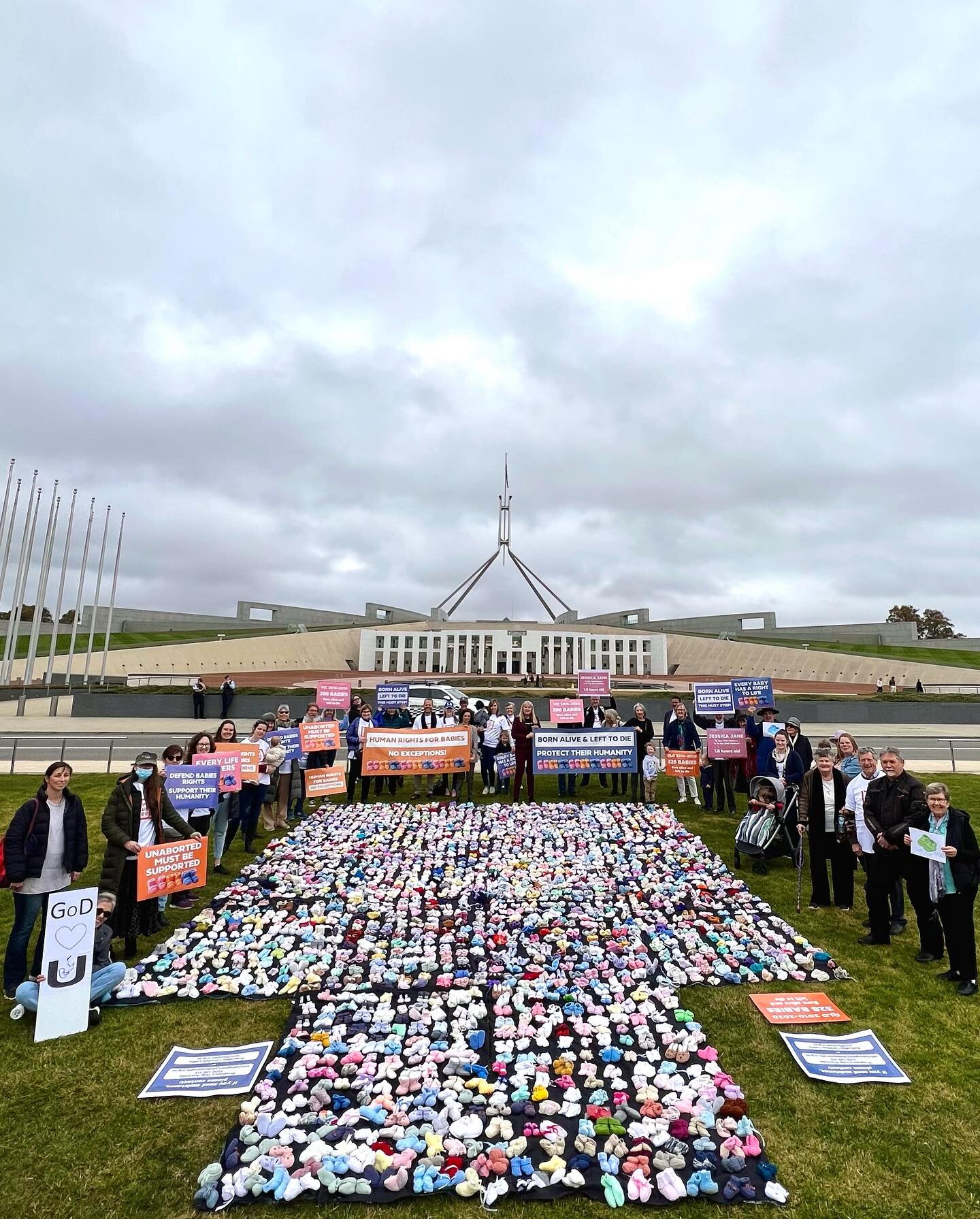 Baby Booties Protest at Parliament Honours Lives that were Heartlessly Cut Short.

 #ACL #baby #abortion #abortion