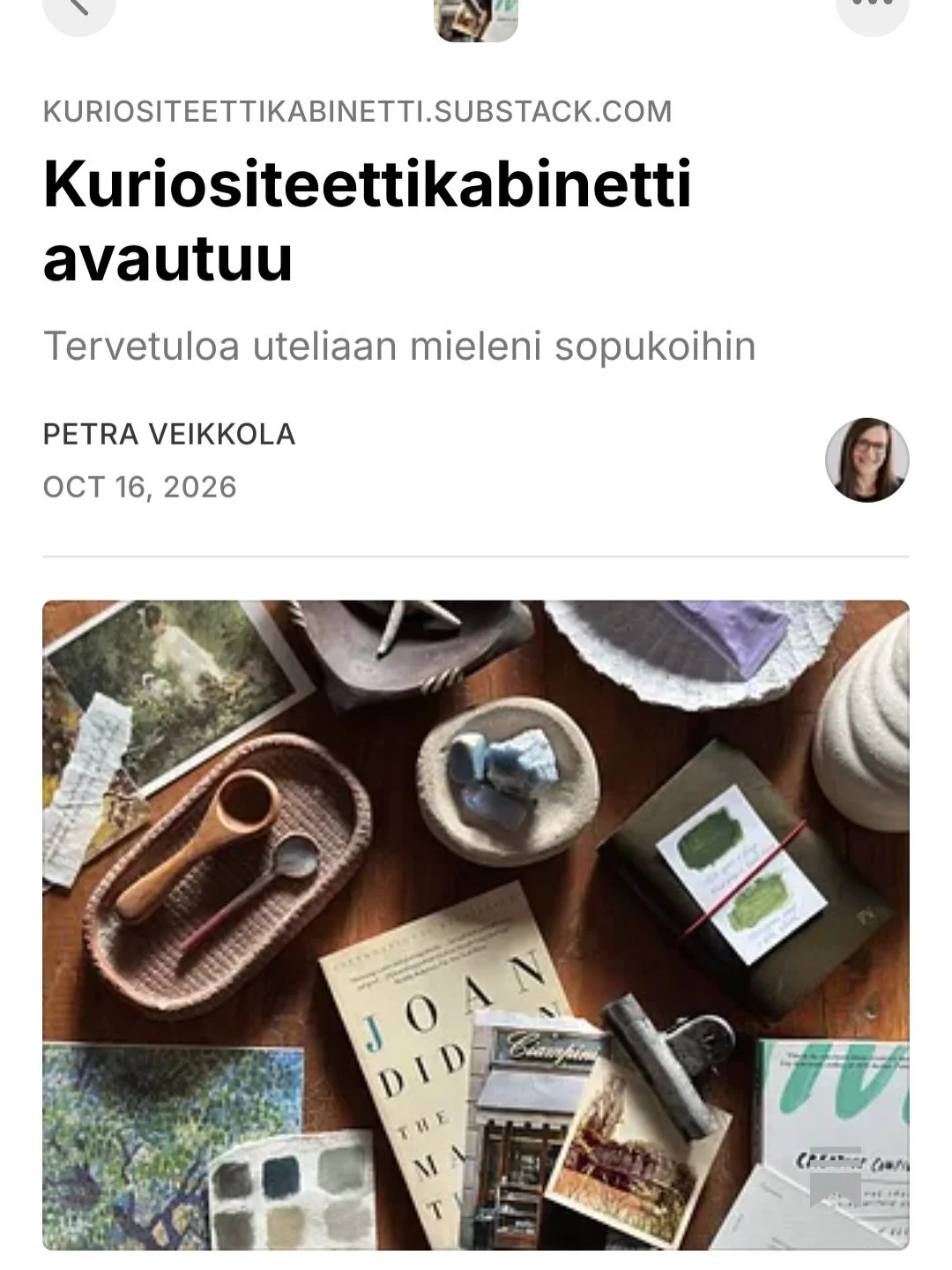 Maailma on t&auml;ynn&auml; kiinnostavia asioita uteliaalle mielelle. Loputtomasti tutkittavaa, ihmetelt&auml;v&auml;&auml; ja kummasteltavaa. 

Olen vuosien aikana p&auml;hk&auml;illyt, miten saisin tuotua esille ne kaikki itselleni kiinnostavat, er