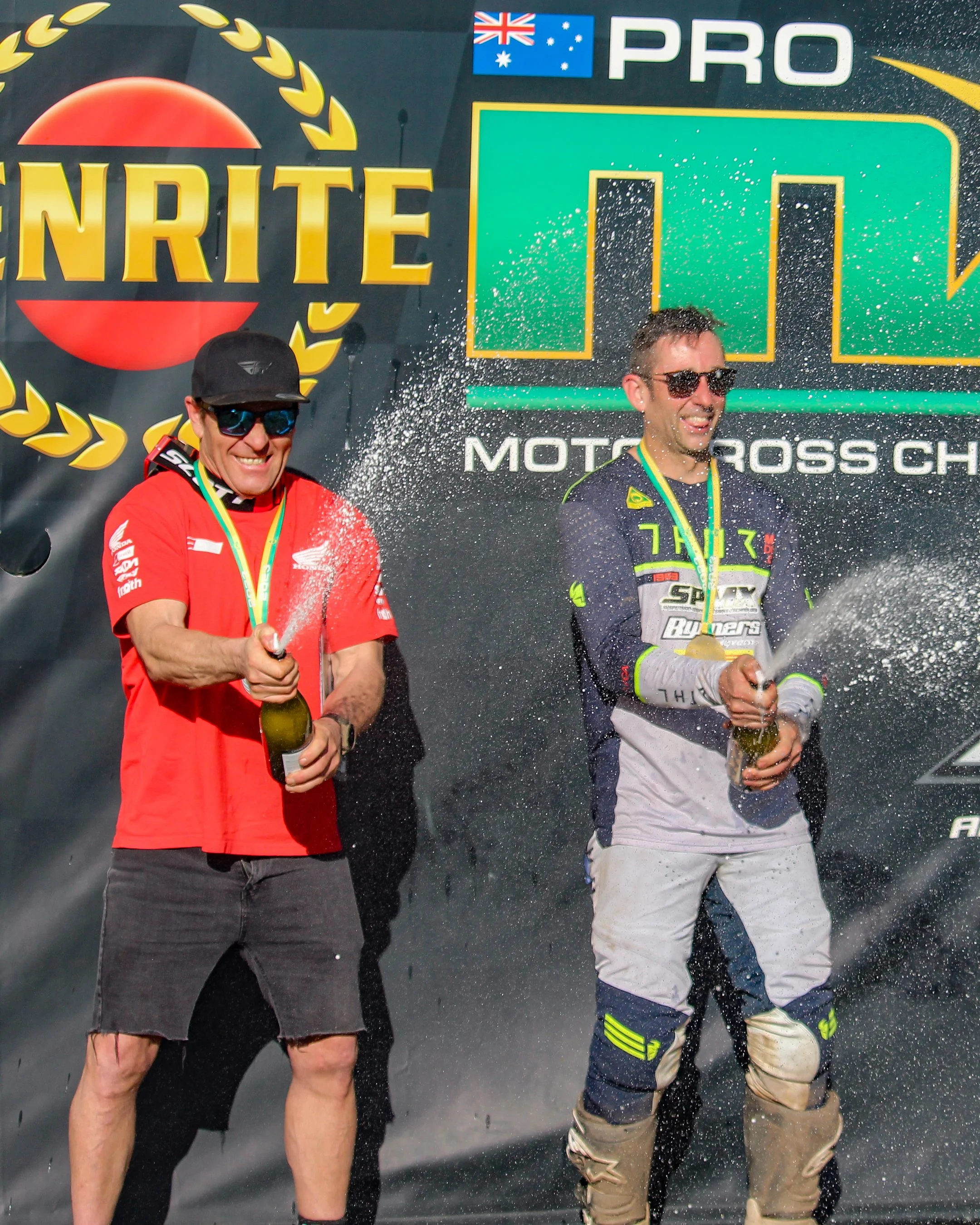 103-V IMG_4165-2.jpg