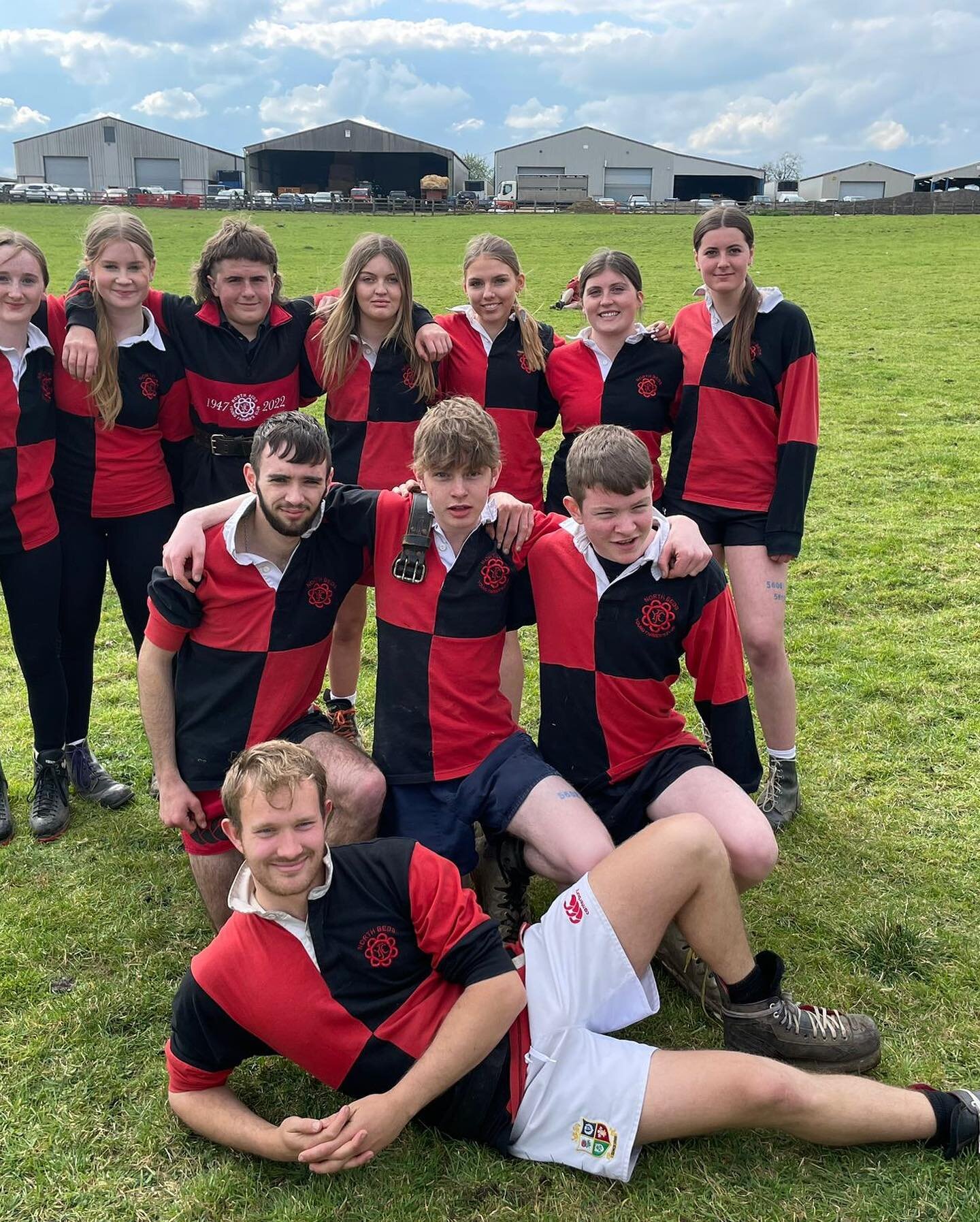 Parry cup 2023
We had a fantastic day competing in stock judging poultry and tug of war with some great results 

Junior stock judging 
Roxen 🥇 
Harvey 🥉 

Intermediate 
Lucie 🥇 
Poppy 🥉 
Molly 4th

Parry cup team 4th 

Junior tug of war 🥉 
Ladi