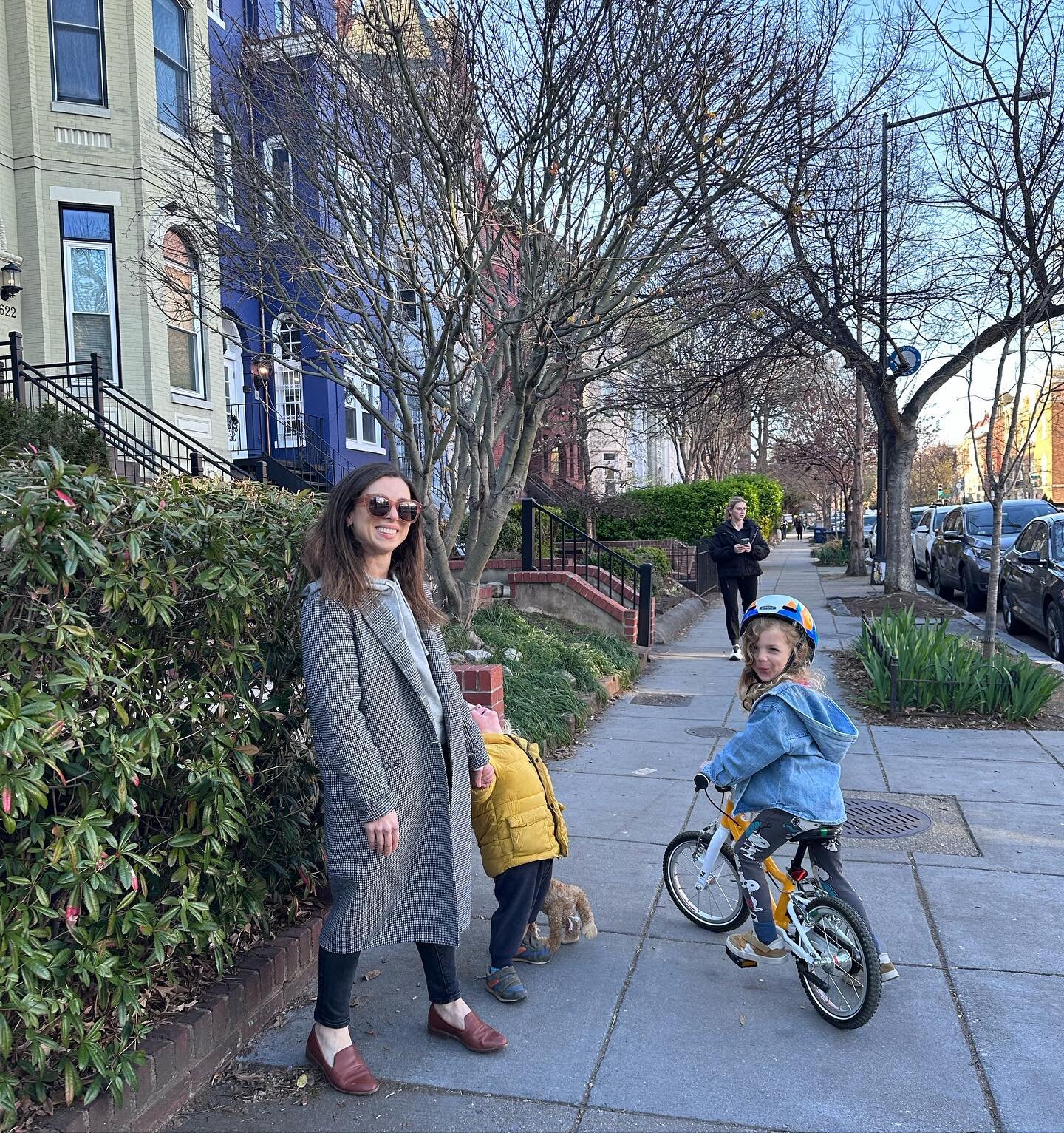 Rafi&rsquo;s blue steel look 🤣 And is Henry screaming or laughing&hellip; or both? 

#toddlerlife #boymom #dupont #momlife #spring #washingtondc