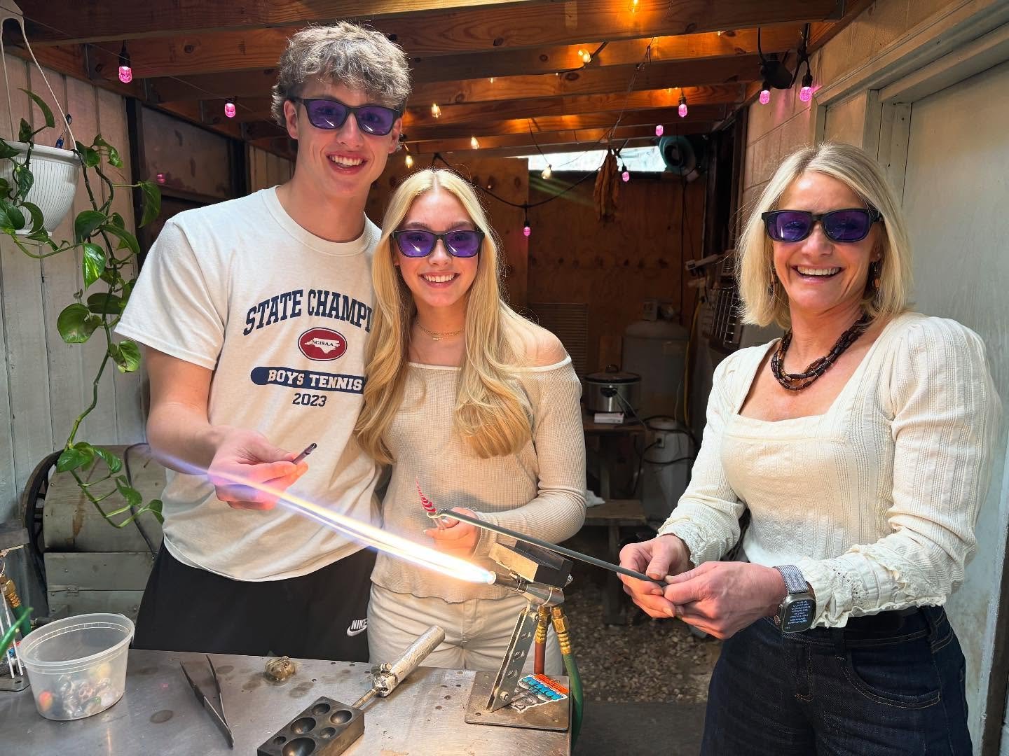 Join us for a 2-hour lampworking class where you&rsquo;ll get hands-on experience creating your very own glass masterpiece! For just $98.99 (pre-tax), you&rsquo;ll leave with an object you&rsquo;ve crafted yourself. Don&rsquo;t miss out on the chance