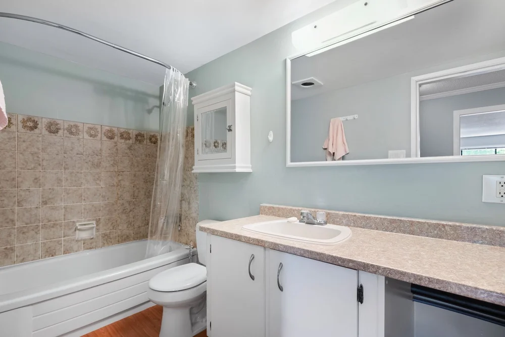 202-345 MORISON AVE_02.jpeg