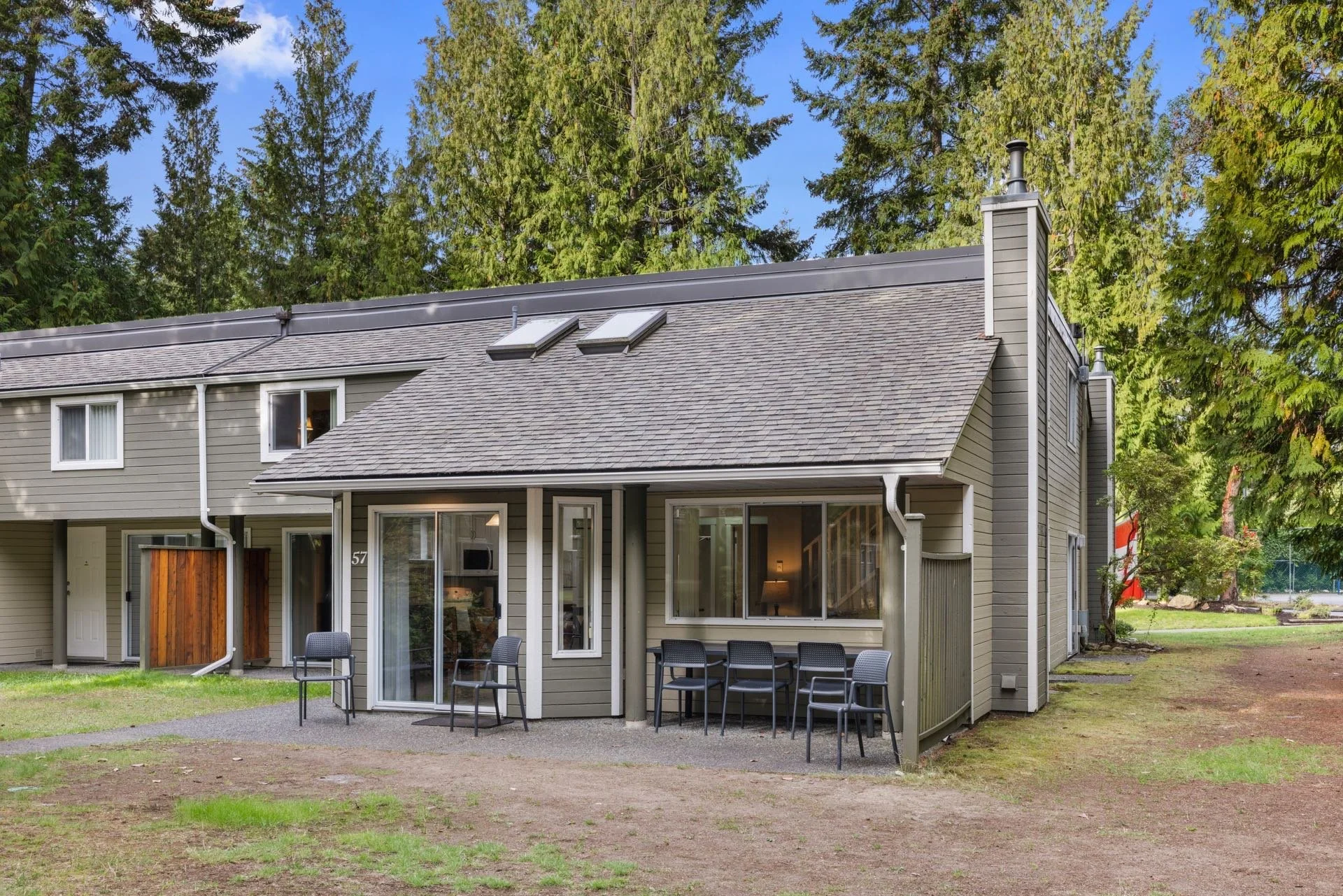 57-1135 Resort Drive, Parksville