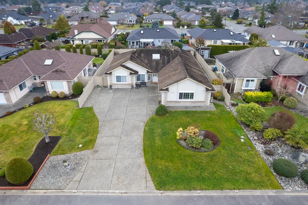 757 ANSON PL - DRONE-2.jpeg