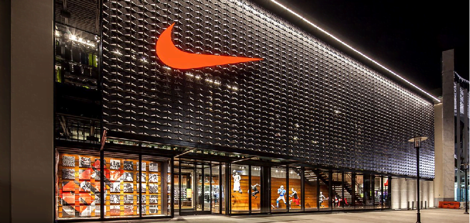 Correo ola Intestinos Nike abre una "Live Store" en Barcelona — TAGMAG | Música, Moda y Arte  Urbano