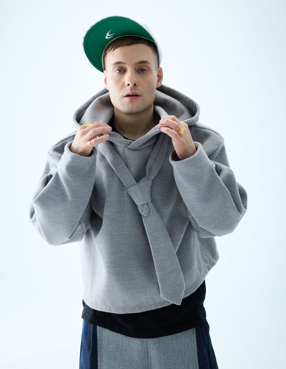 Grecas revienta el mainstream