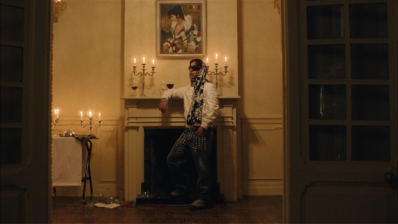 Bon Calso estrena "DIFERENTE", su nuevo single con un potente videoclip