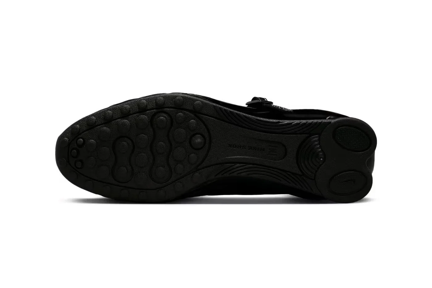 https___hypebeast.com_image_2026_02_17_naked-copenhagen-nike-shox-z-calistra-black-R5519-001-release-info-006.jpg