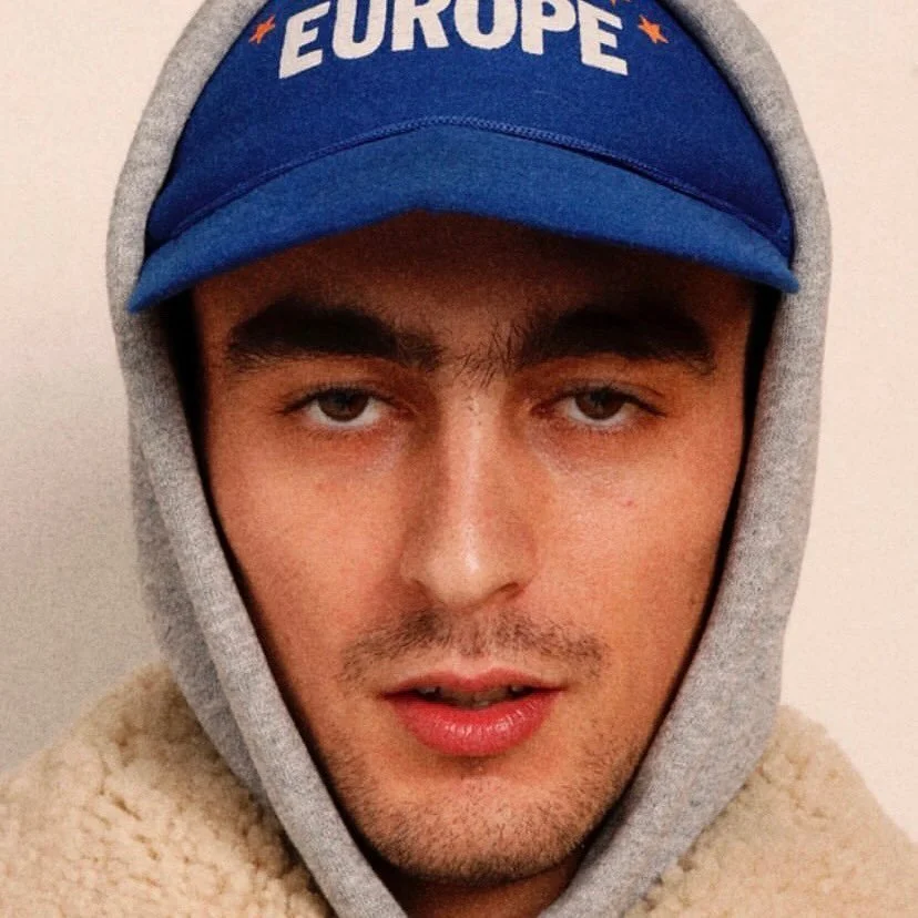 mori publica hoy su debut "El Niño Bola"