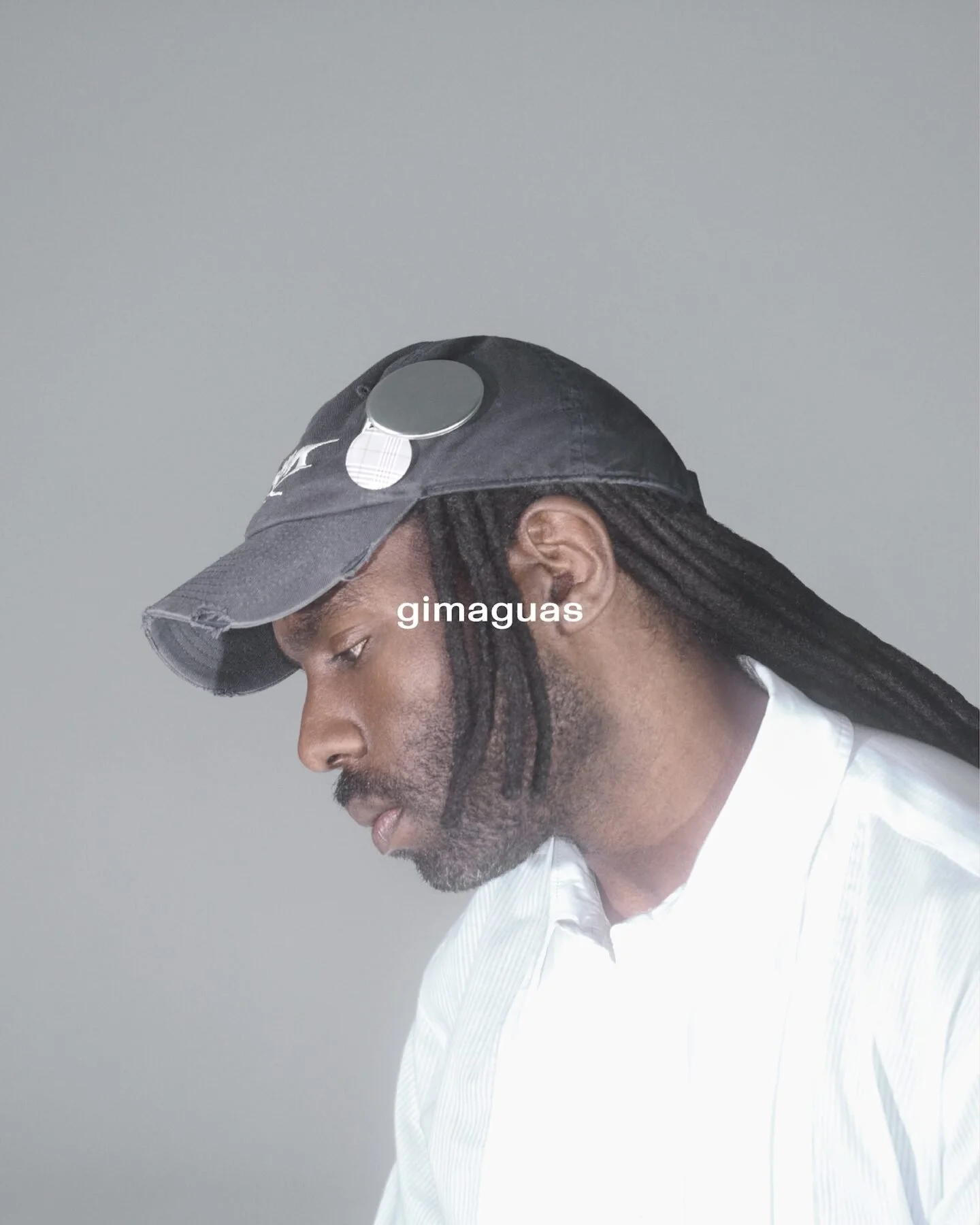 Gimaguas SS26: Dev Hynes encarna la nueva masculinidad de la firma