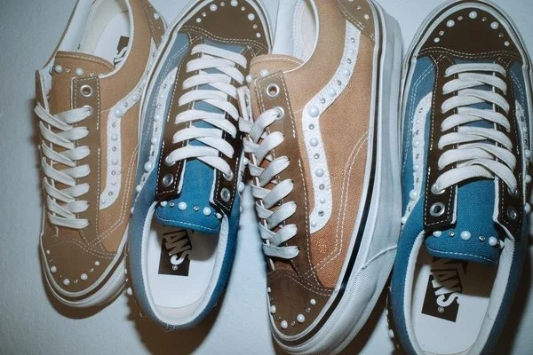 Vans eleva sus clásicos con perlas: así son las nuevas Slip-On y Old Skool 36