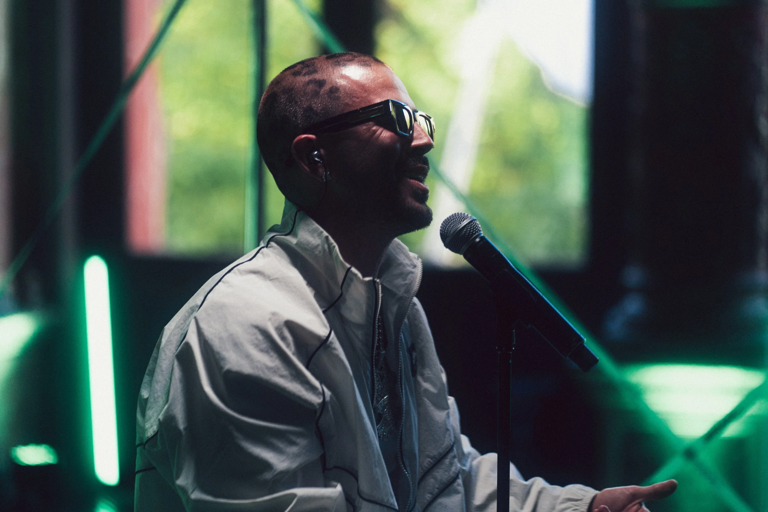 EAZYBOI proyecta su visión más magnética y segura con el estreno de ‘ESPABILAO’ 