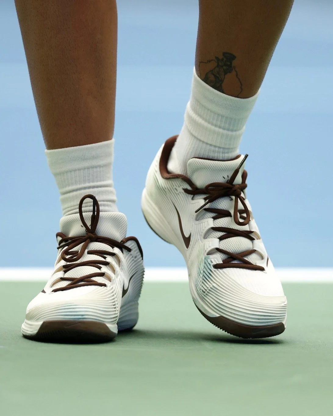 CARLOS ALCARAZ ESTRENA LA NUEVA COLABORACIÓN DE CACTUS JACK Y NIKE EN EL US OPEN