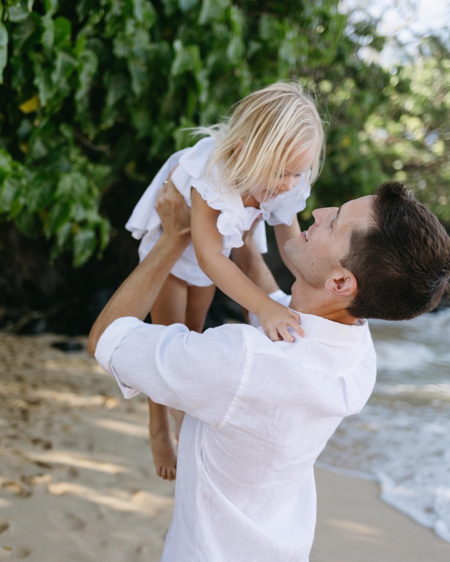 Calling in more sweet family sessions like this one. The Siok Ohana.
-
-
-
#waileaphotographer #kiheiphotographer #mauifamilyphotographer #mauiphotographers #mauiphotography #mauiphotographer #mauiweddingphotographer #mauicouplesphotographer #hawaiie