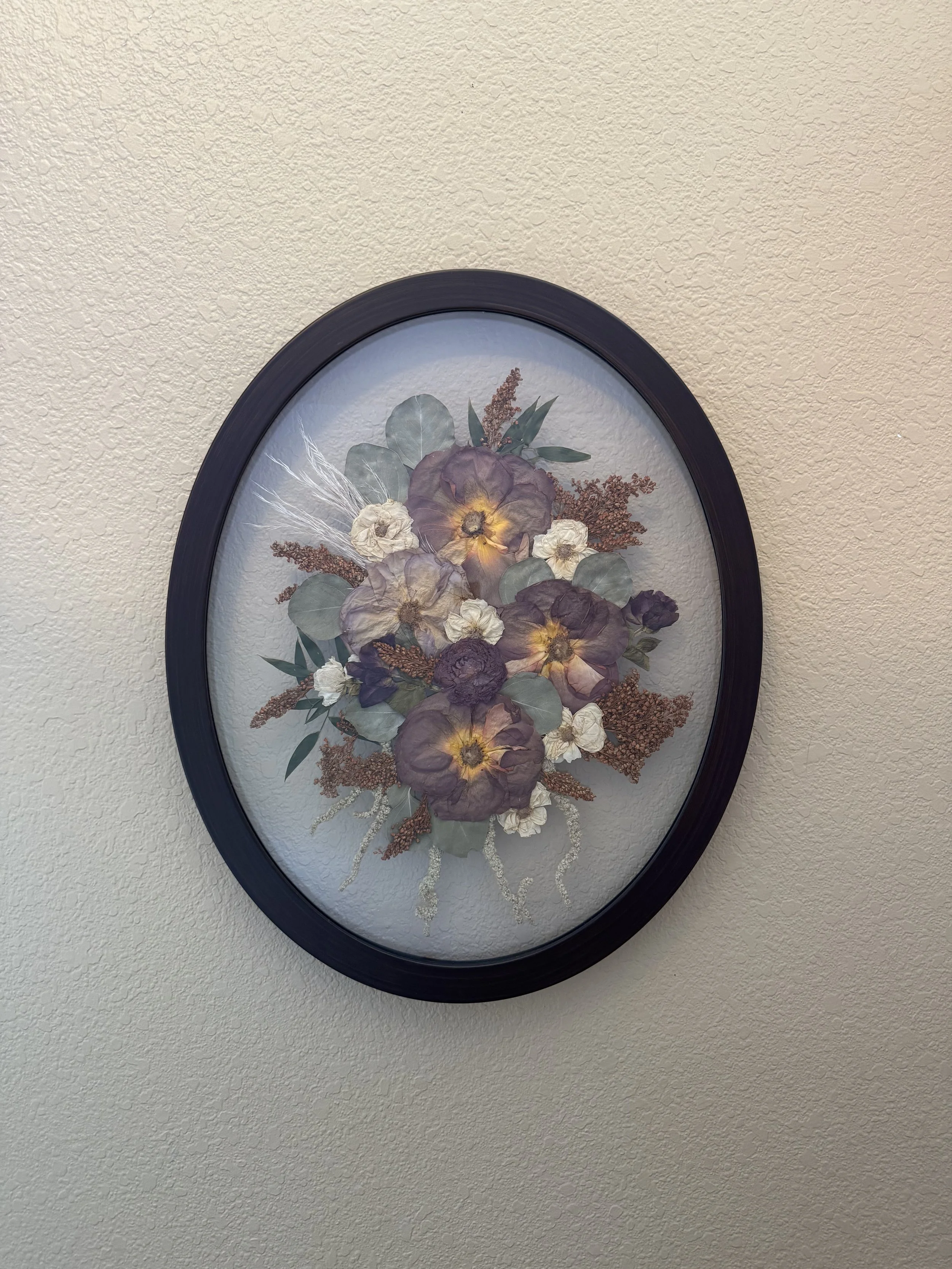 Oval Pressed Flower Frame