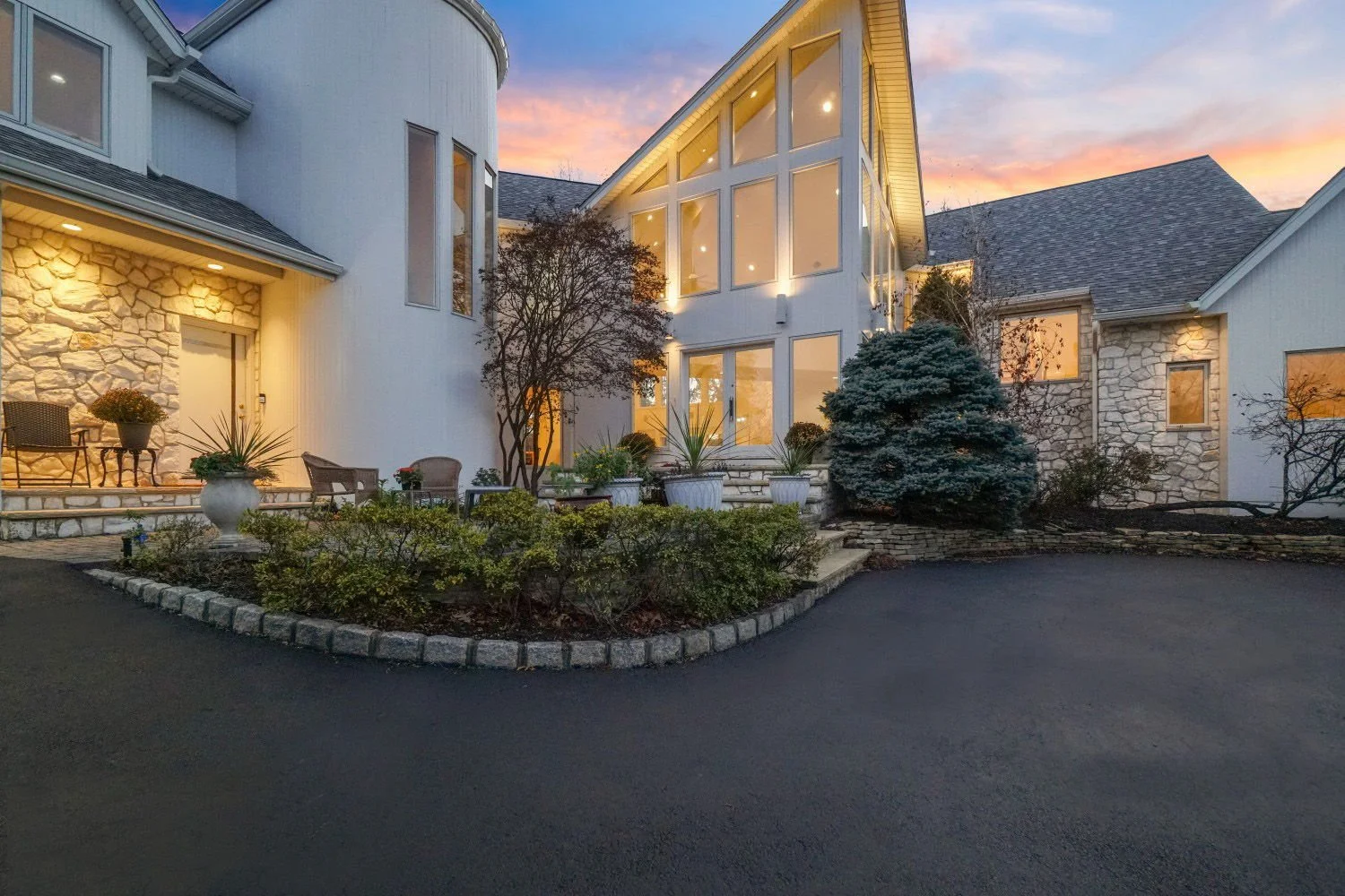 3-web-or-mls-3 - Front Exterior.jpg