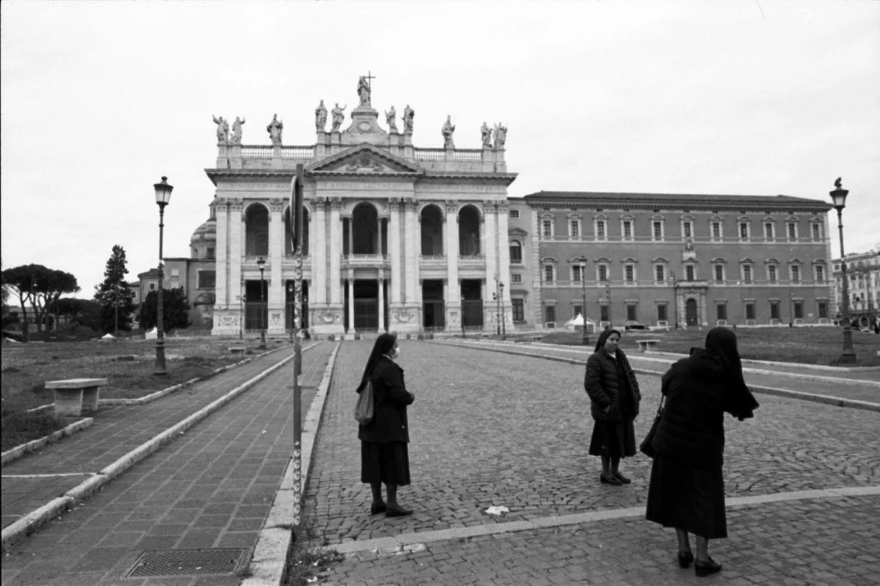 Piazza San Giovanni, Roma - dimensioni grandi.jpeg