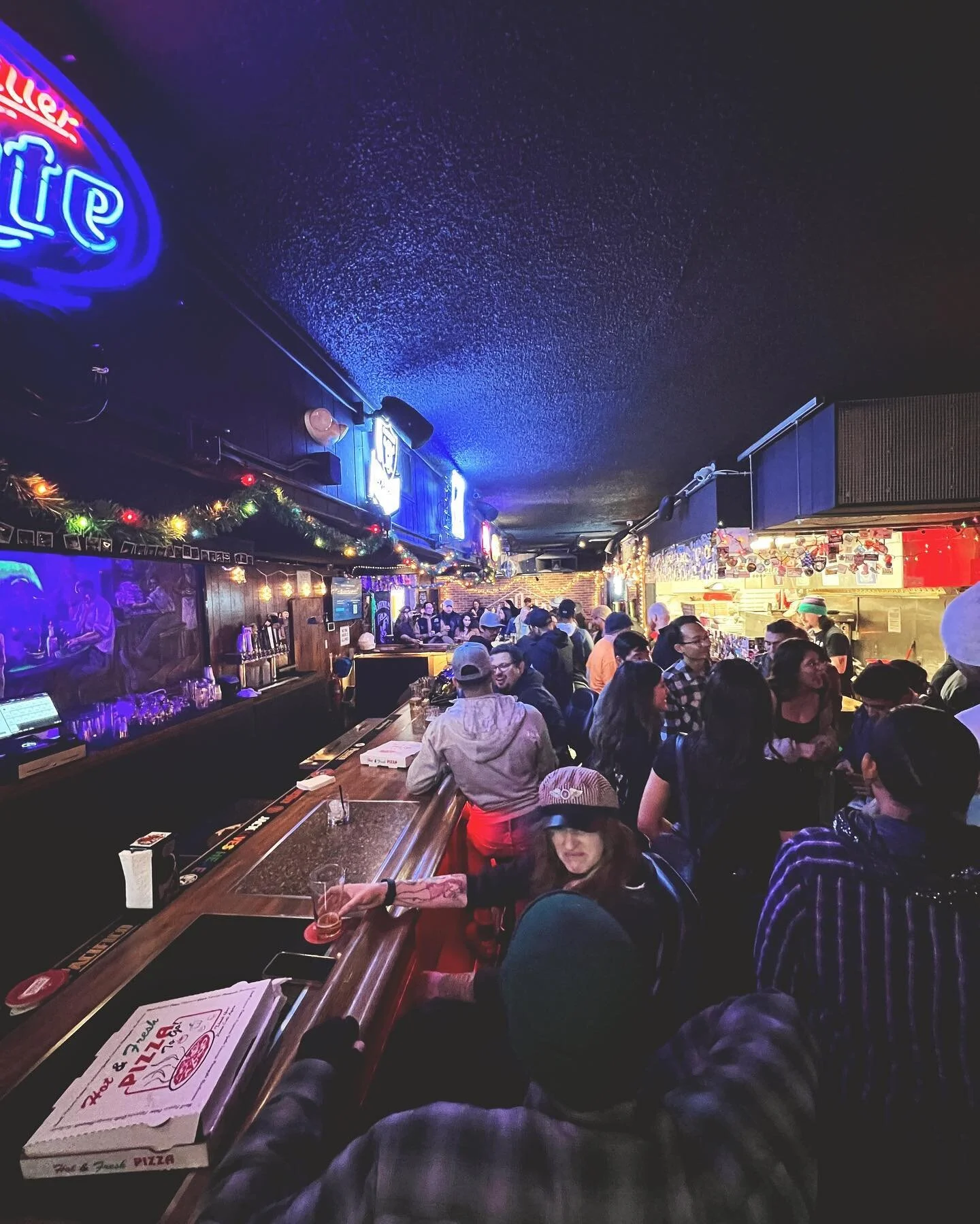 Hard Hat Lounge Las Vegas Bar & Restaurant