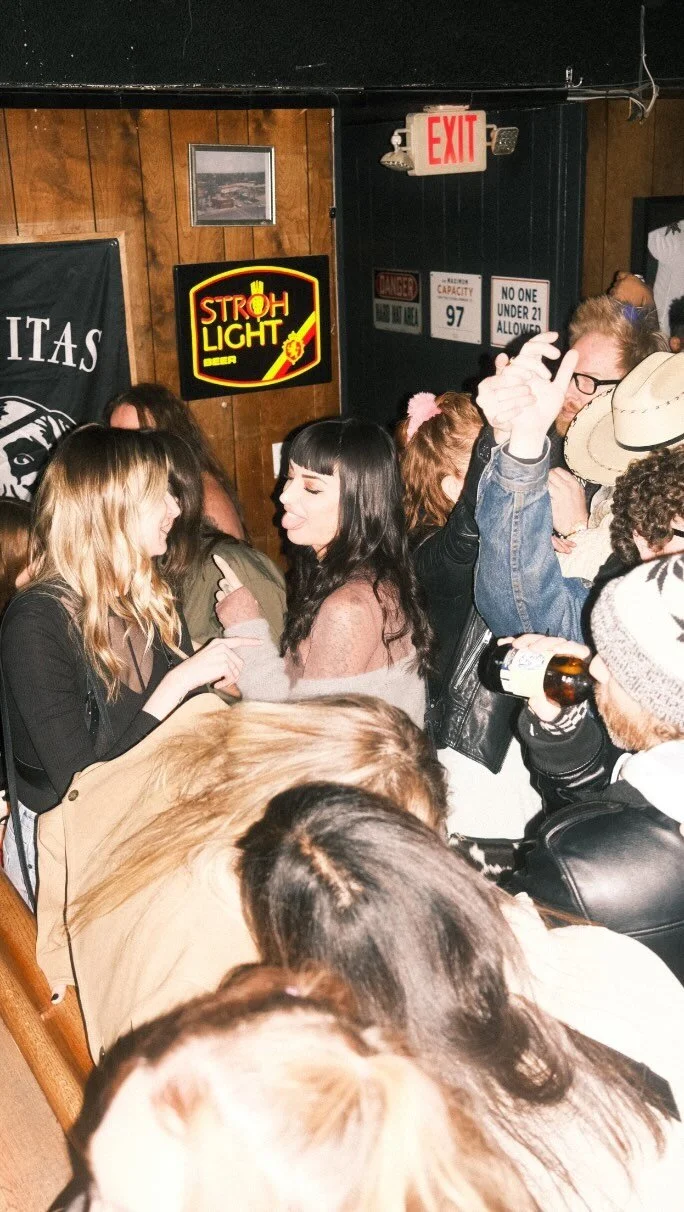 Hard Hat Lounge Las Vegas Bar & Restaurant