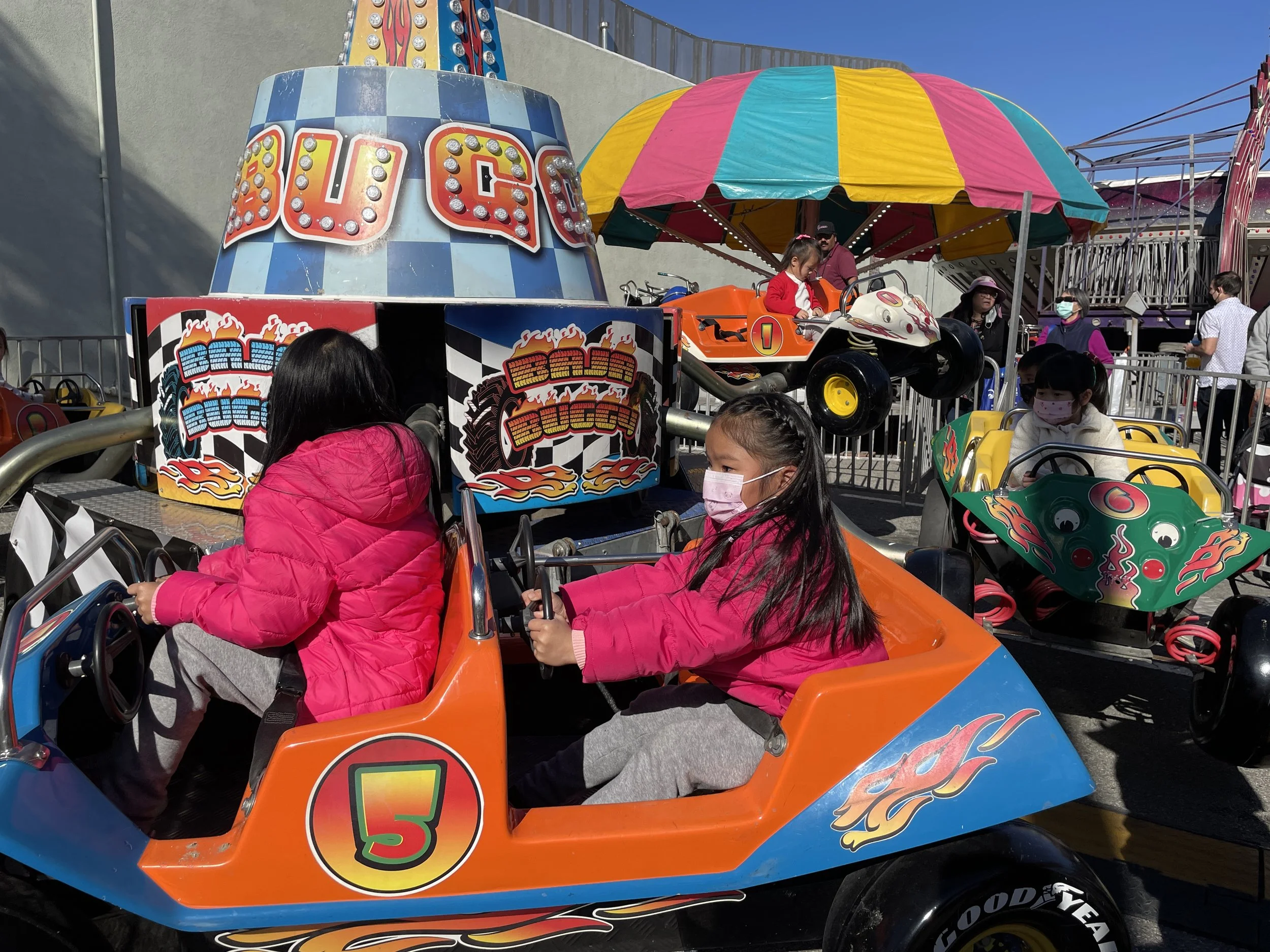 遊樂 開車.JPG