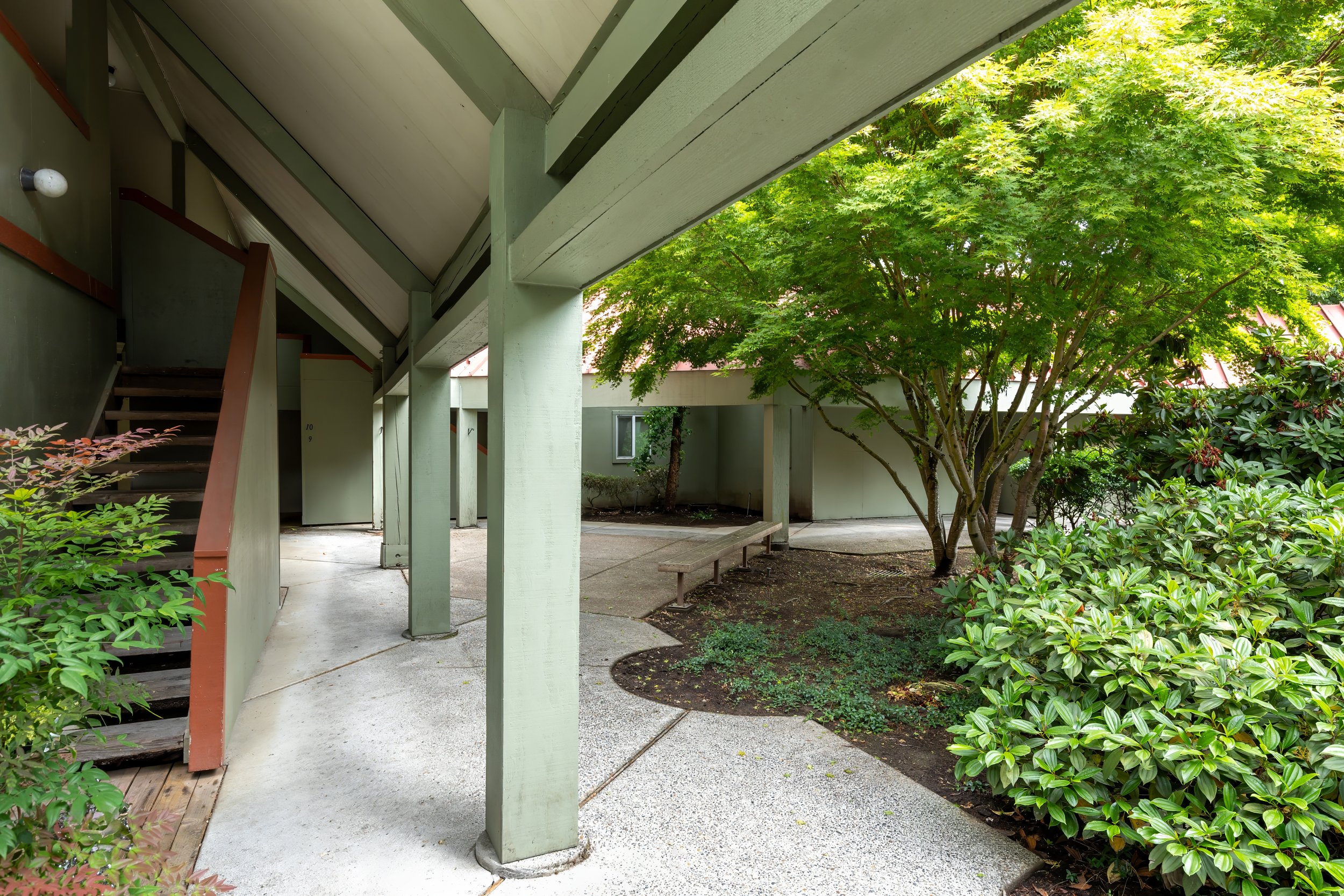 Banbury Apartments — Waverley Greens