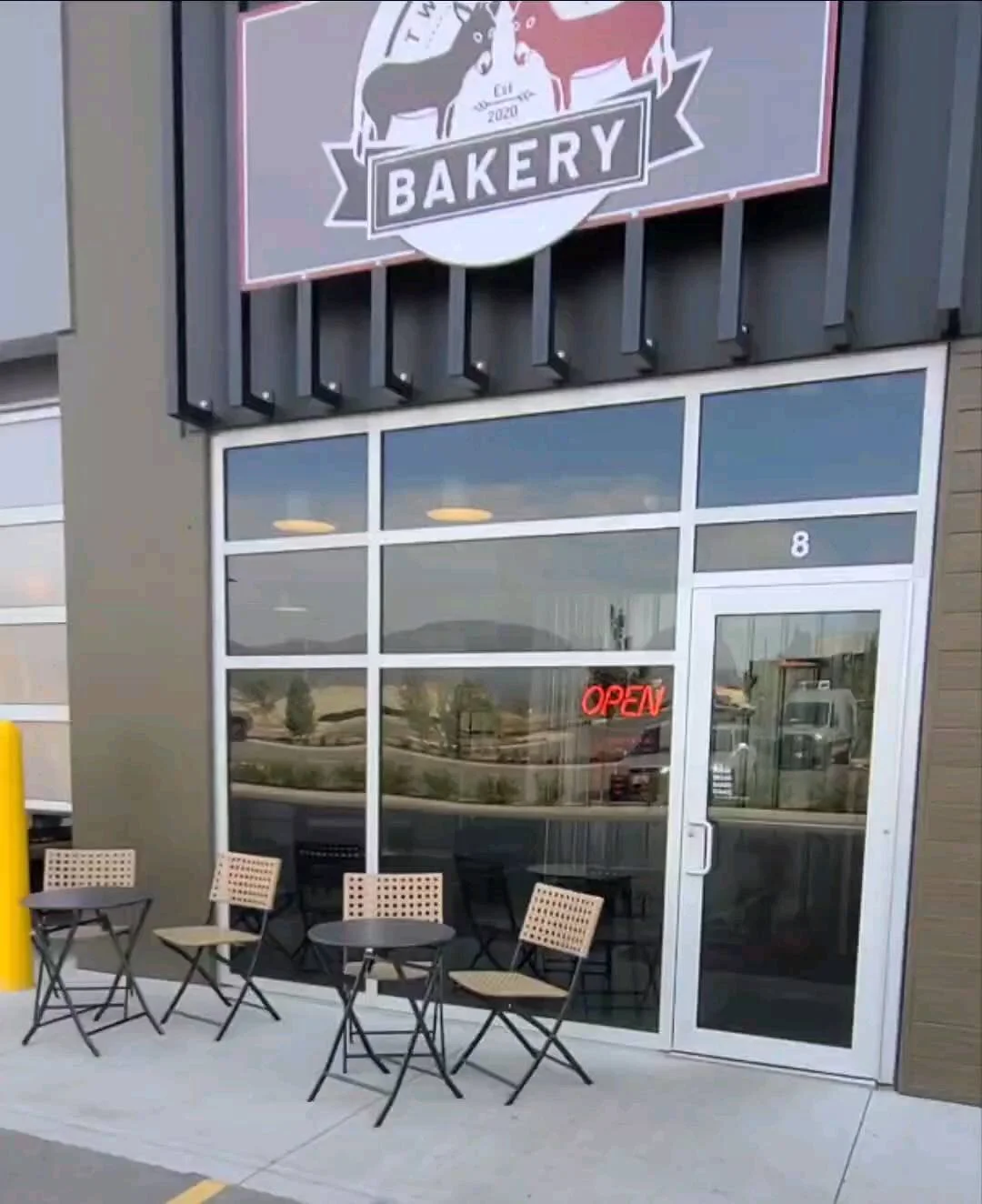 Two Donkeys Bakery, Kelowna German Artisan Bakery