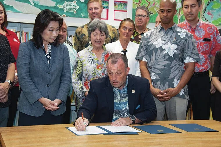 Star-Advertiser: Gov. Green signs bills to improve school facilities, curricula