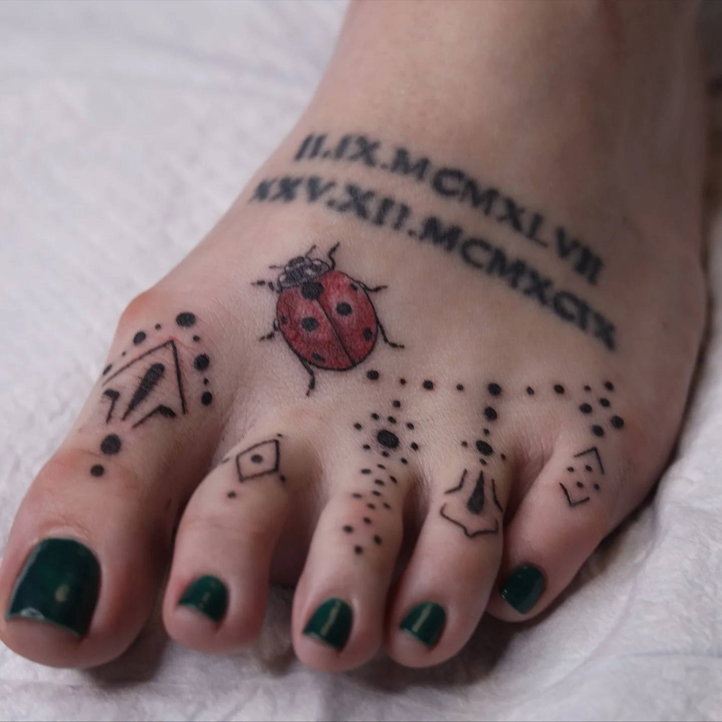 Tough Tatts!! What are you getting on yous? 

#dallas #dallastattooartist #dfwtattoos #dfwtattooartist #ornamentaltattoo #adornmenttattoo