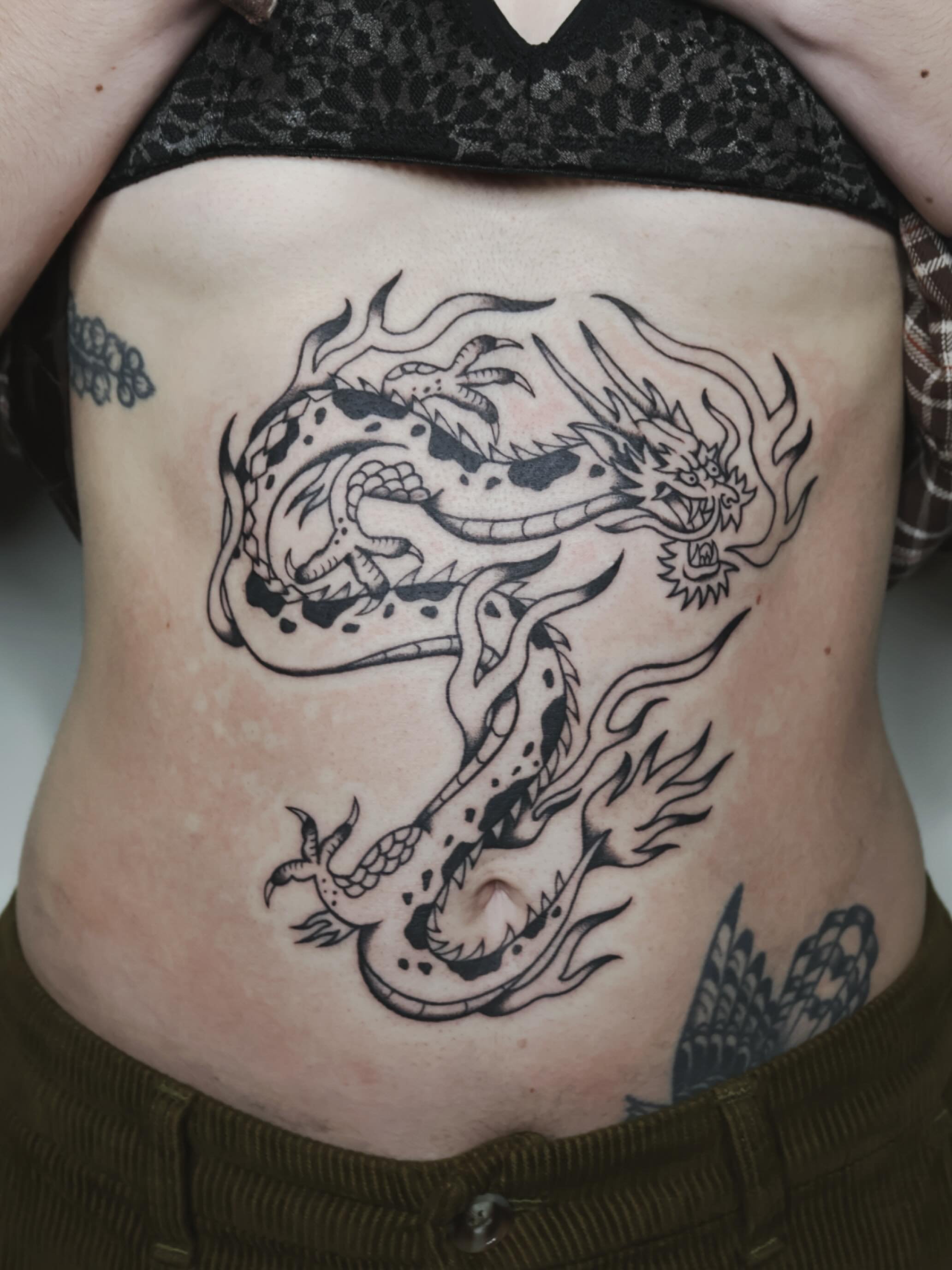 Can&rsquo;t wait to add color next session on this one 🐉
&bull;
&bull;
&bull;
#dallastattooartist #femaletattooartist #illustrativetattoo #stuckwithsarah_
#batandcavetattoo #dallastattoos #dallastattooshop #texastattooartist #dfwtattoos  #blackandgr