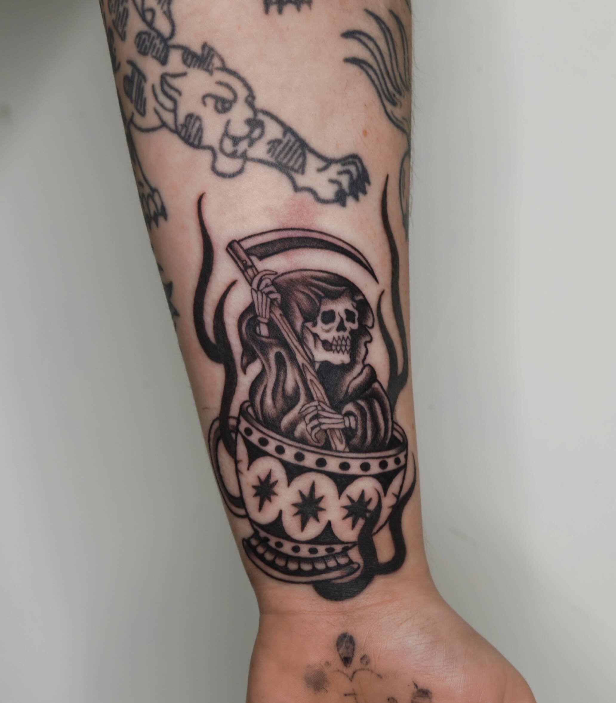 It was a pleasure to tattoo a fellow artist just as passionate about this industry as I am! Andy gave me trust &amp; creative freedom and I am so happy with how this turned out. Go check out @anderstattoo ☕️🤘🏻
#dallastattooartist #femaletattooartis