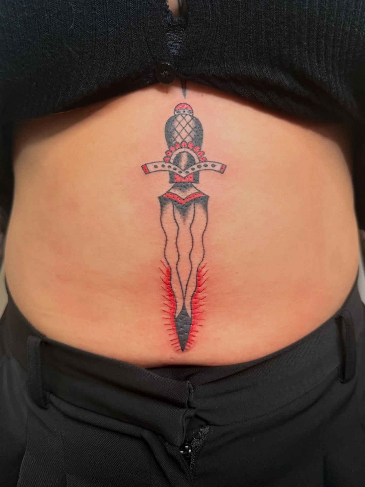 Tummy dagger! So much fun❤️

#dfwtattoos #dfwtattooartist #dallastattooartist #dallastattoo #femaletattooer