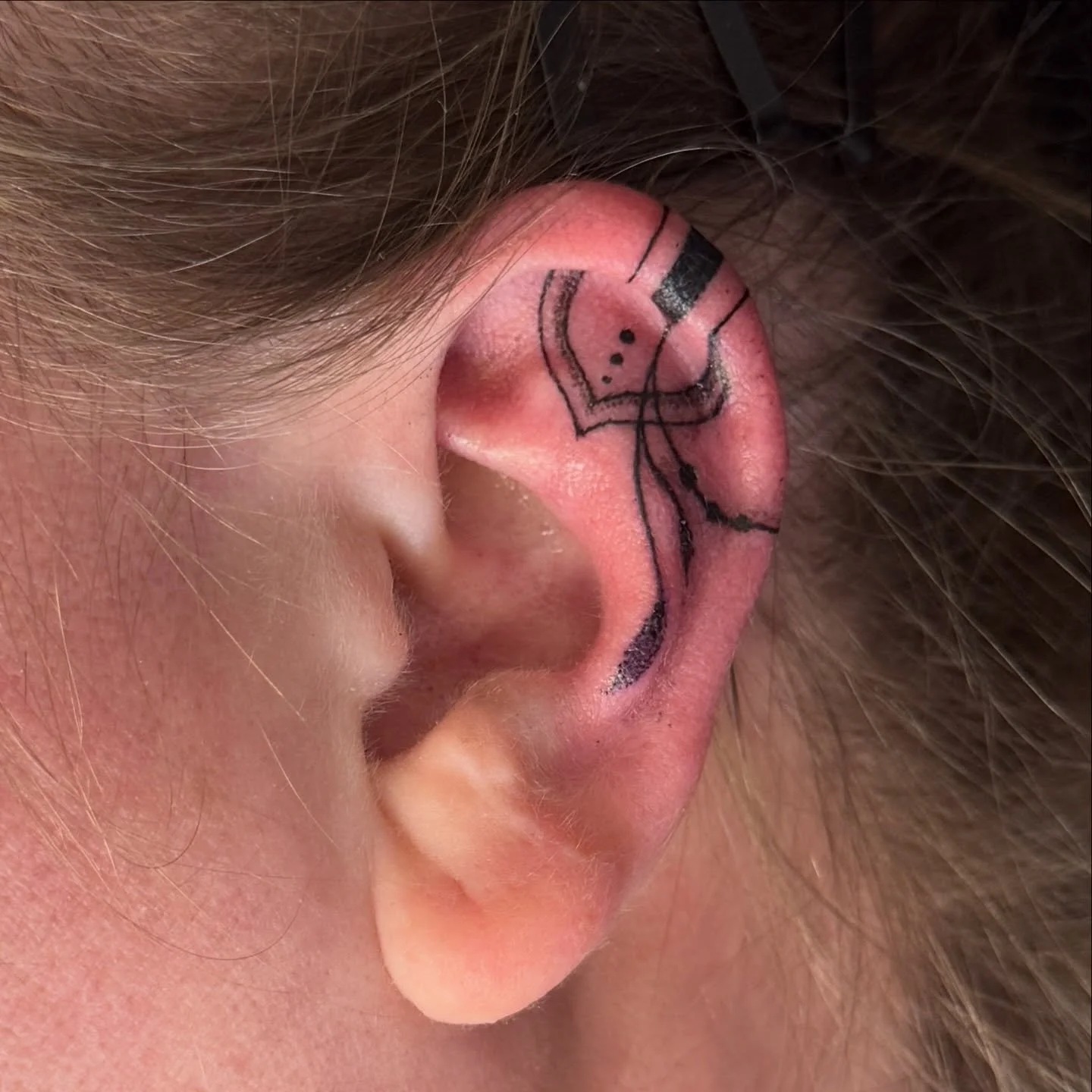 Oh I would love to do more ear tattoos like this! Book your ear tattoo link in bio! 

#eartattoo #eartattoos #dallastattooartist #dallastattoos