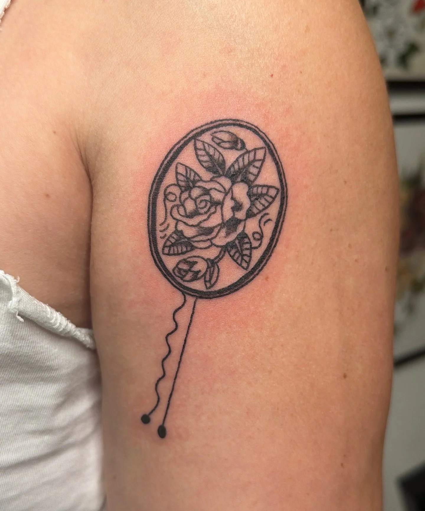 Romantic pin for Katie!❣️🌹

#femaletattooer #tattooer #dallastattoo #chicagotattoo